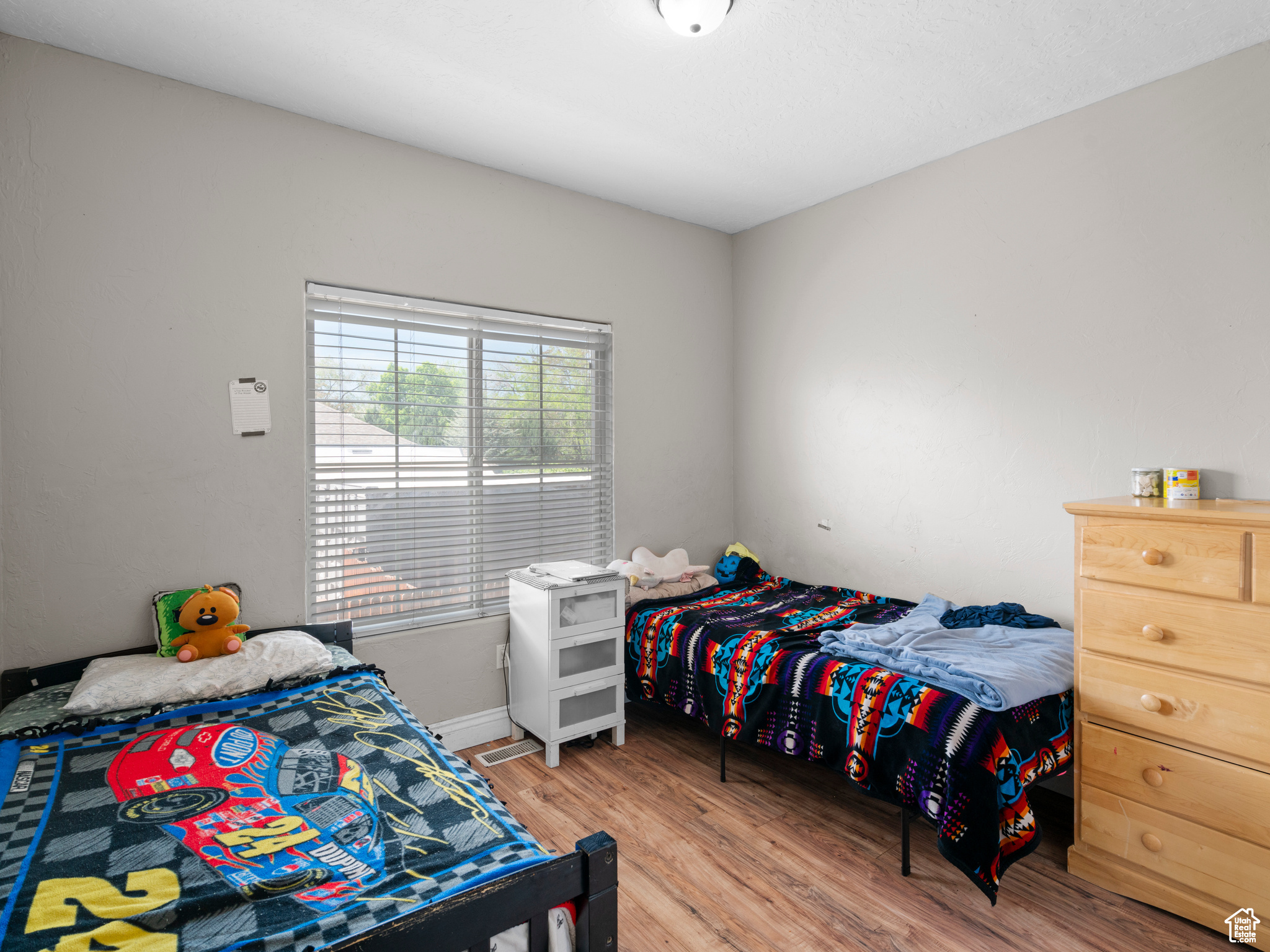 West Valley City, Utah, 84119, United States, 8 Bedrooms Bedrooms, ,4 BathroomsBathrooms,Residential,For Sale,1905952