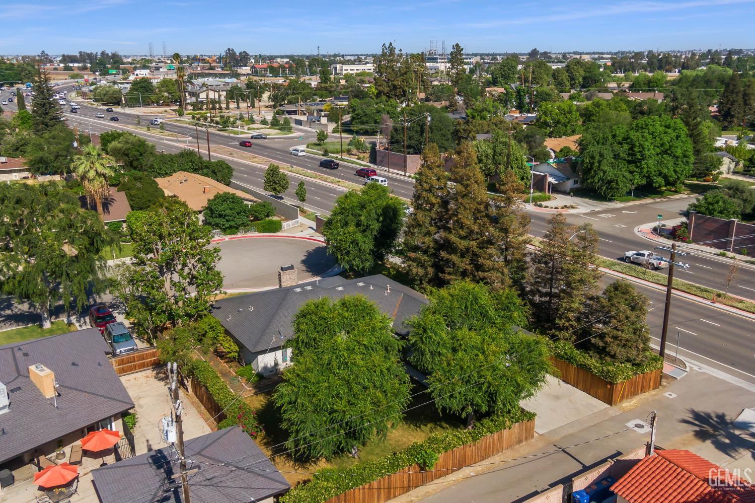 Bakersfield, California, 93301, United States, 3 Bedrooms Bedrooms, ,3 BathroomsBathrooms,Residential,For Sale,1819046