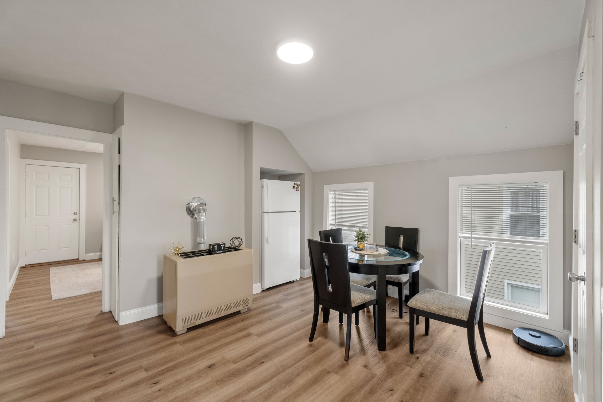  207 Belleville Avenue, New Bedford, MA, 02746 - 物件實景