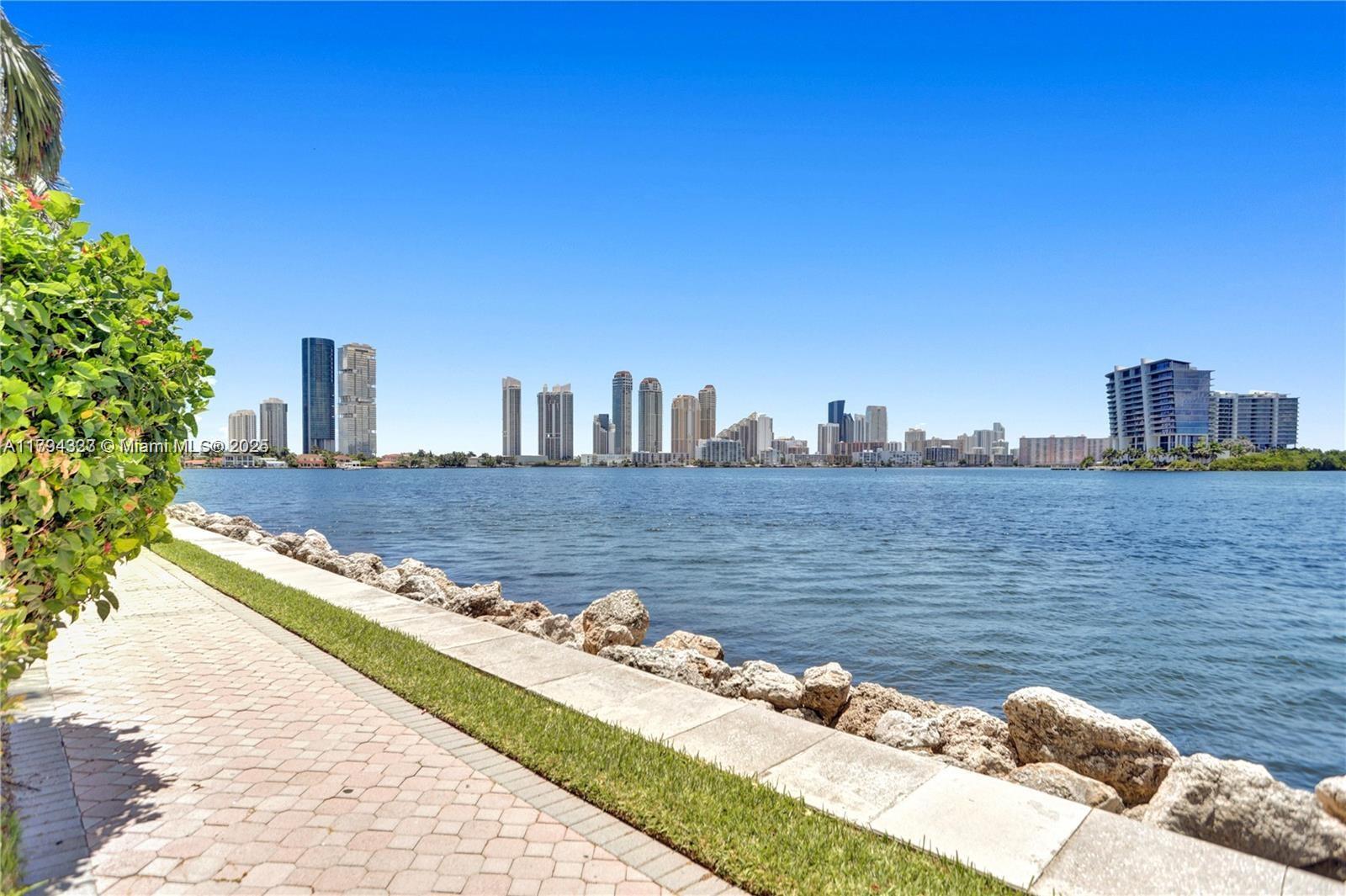 Aventura, Florida, 33180, United States, 2 Bedrooms Bedrooms, ,2 BathroomsBathrooms,Residential,For Sale,1804609