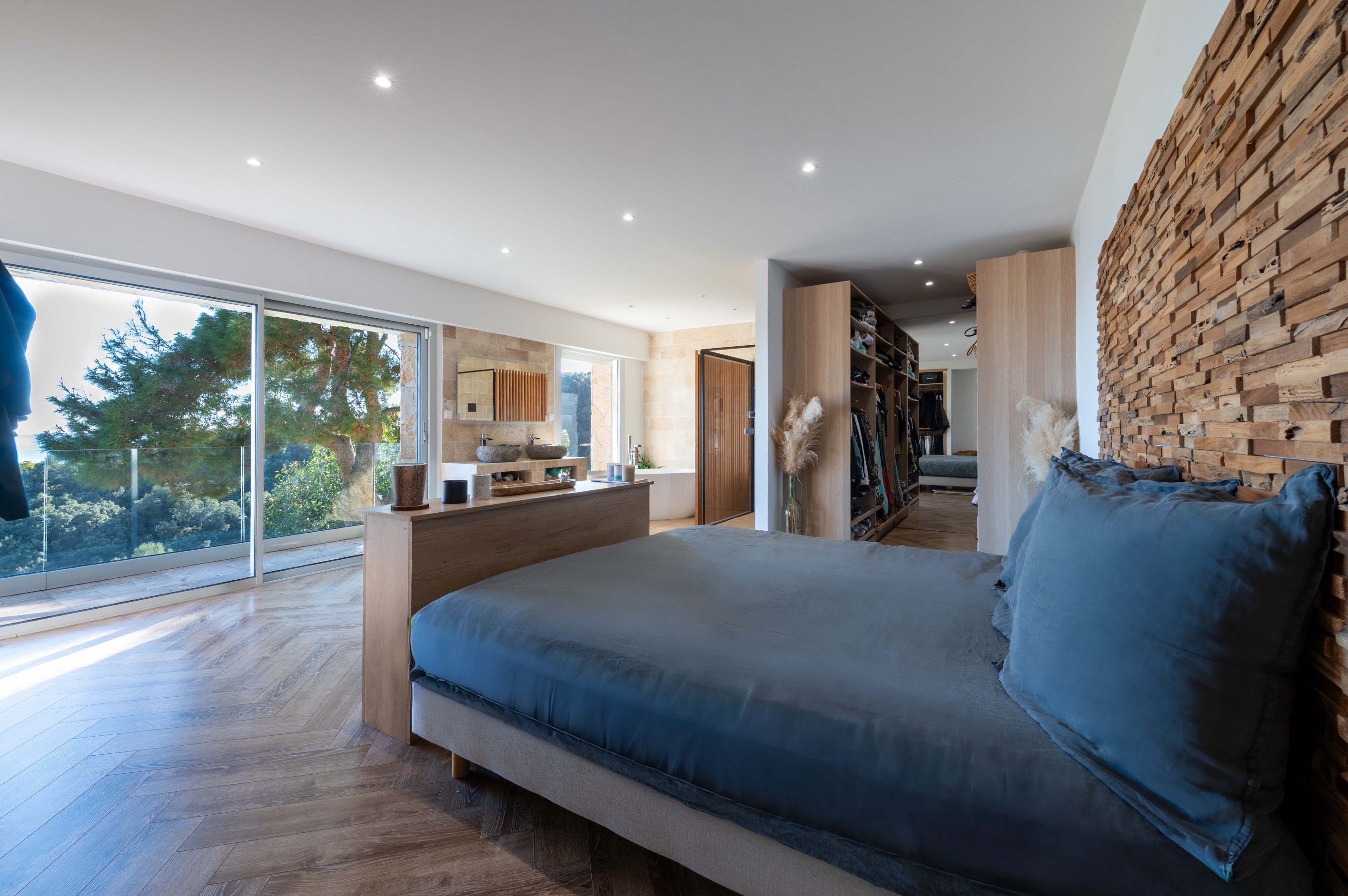 Renovated villa with panoramic sea views in Golfe Juan, French Riviera - 物件實景
