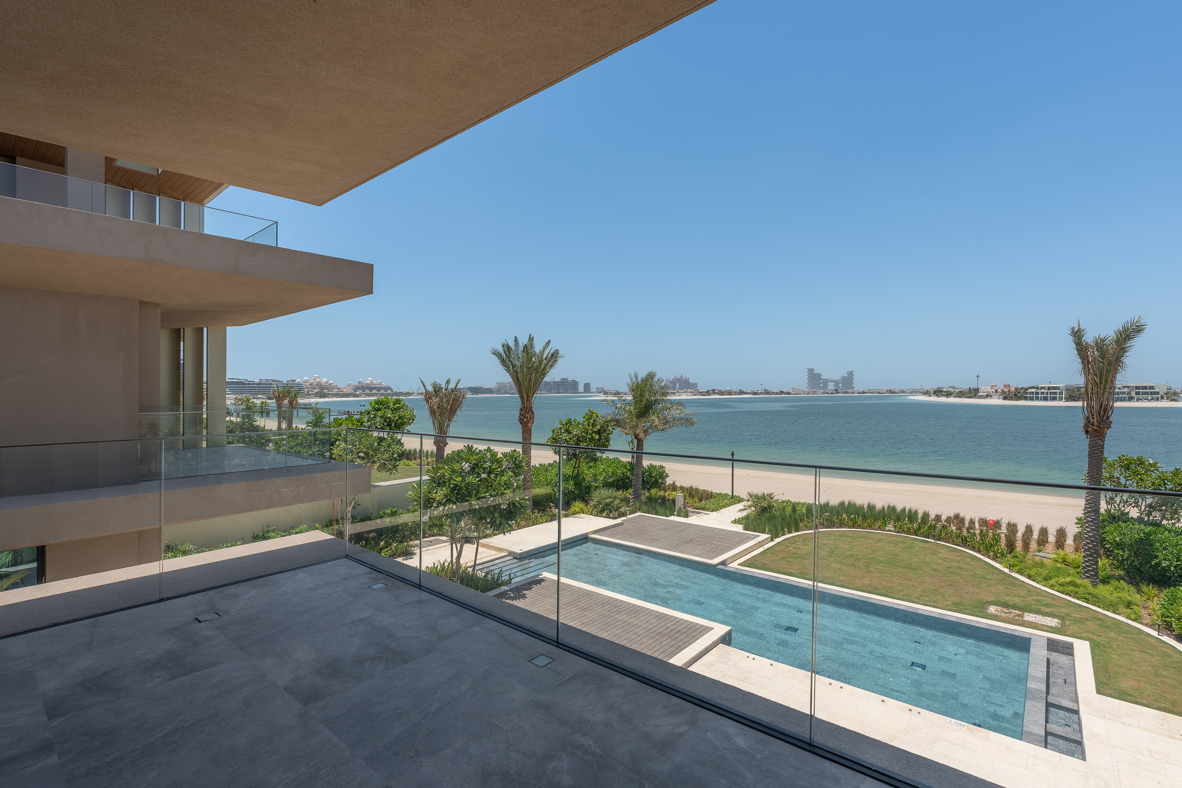  Stunning Villa in Prime Beachfront Location - 物件實景