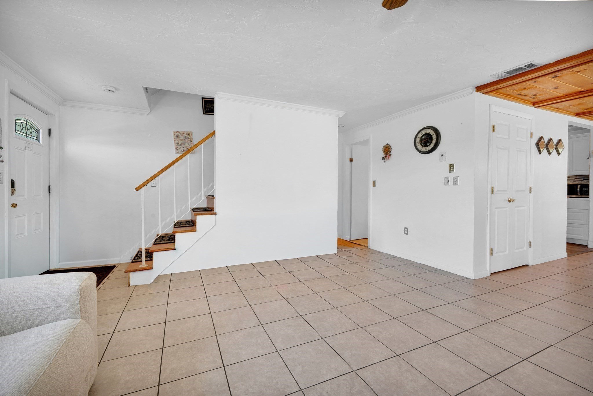 Lynn, Massachusetts, 01905, United States, 4 Bedrooms Bedrooms, ,3 BathroomsBathrooms,Residential,For Sale,1979746