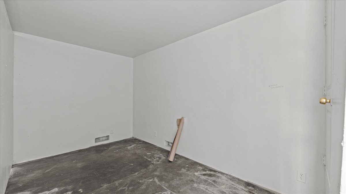 Compton, California, 90220, United States, 3 Bedrooms Bedrooms, ,2 BathroomsBathrooms,Residential,For Sale,1943002