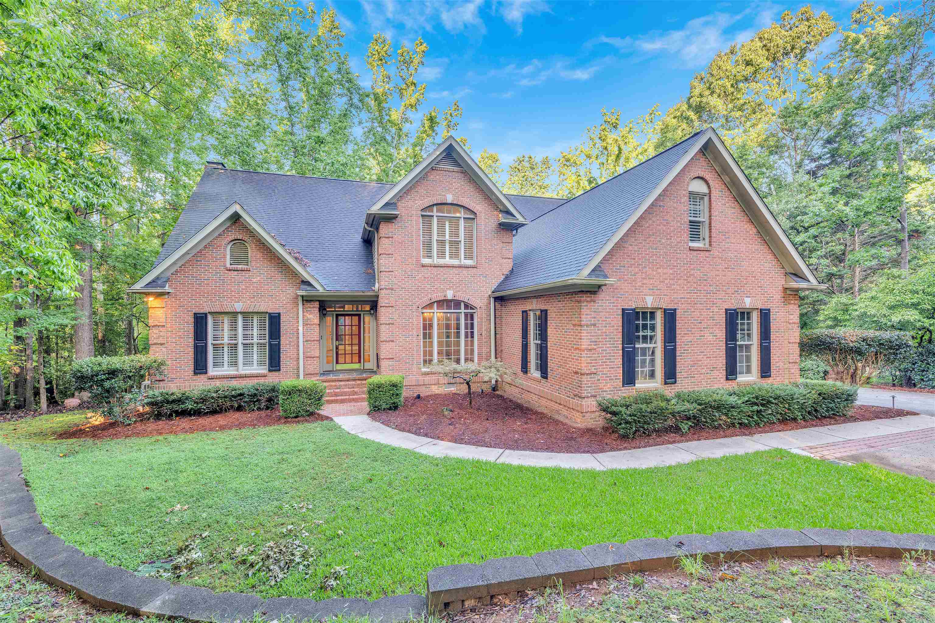 Spartanburg, South Carolina, 29306, United States, 4 Bedrooms Bedrooms, ,5 BathroomsBathrooms,Residential,For Sale,1913145