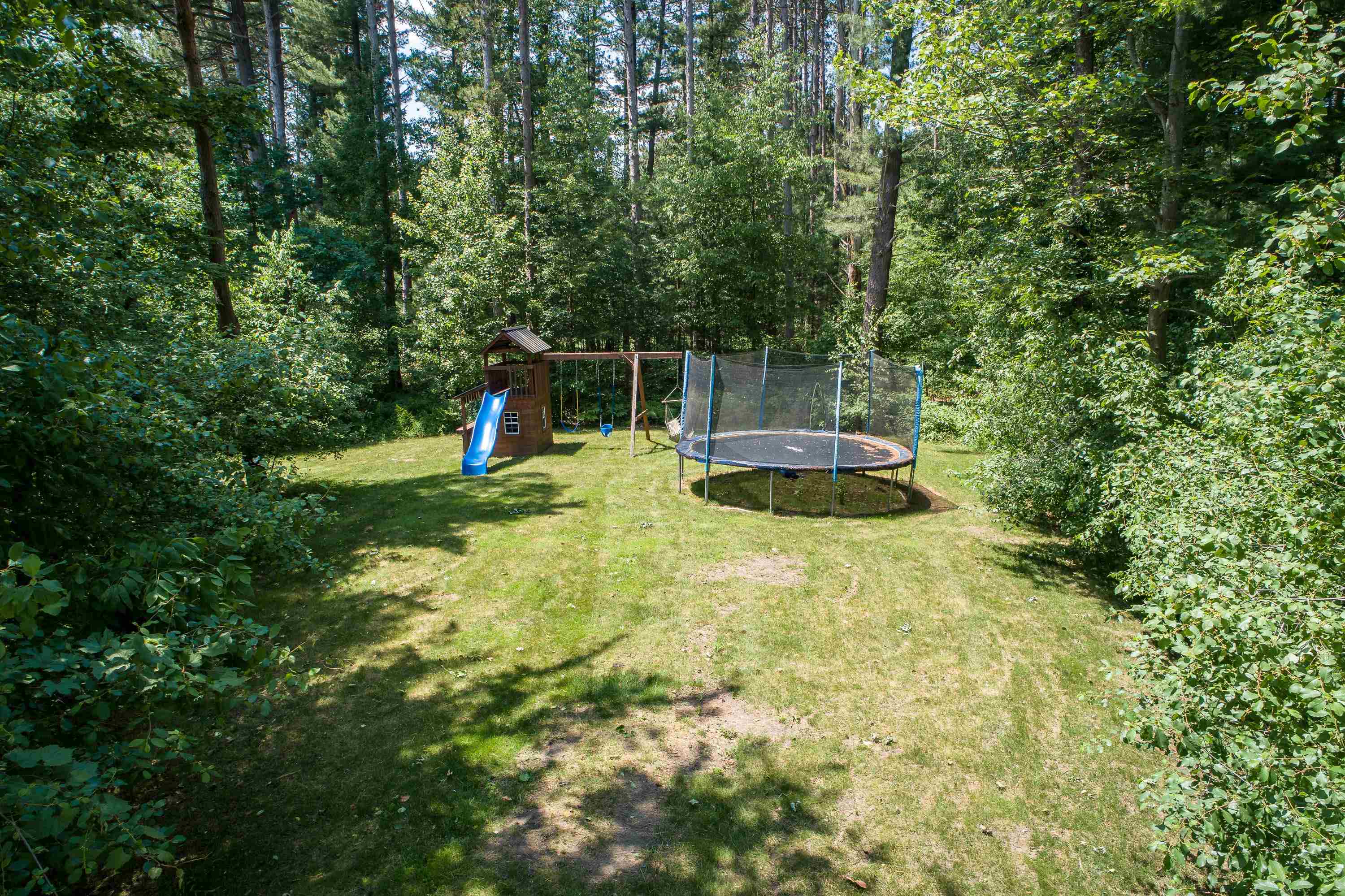 Midland, Michigan, 48642, United States, 4 Bedrooms Bedrooms, ,5 BathroomsBathrooms,Residential,For Sale,1927843