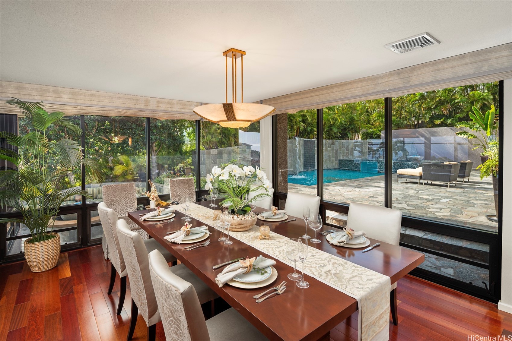 Honolulu, Hawaii, 96821, United States, 4 Bedrooms Bedrooms, ,5 BathroomsBathrooms,Residential,For Sale,1947061