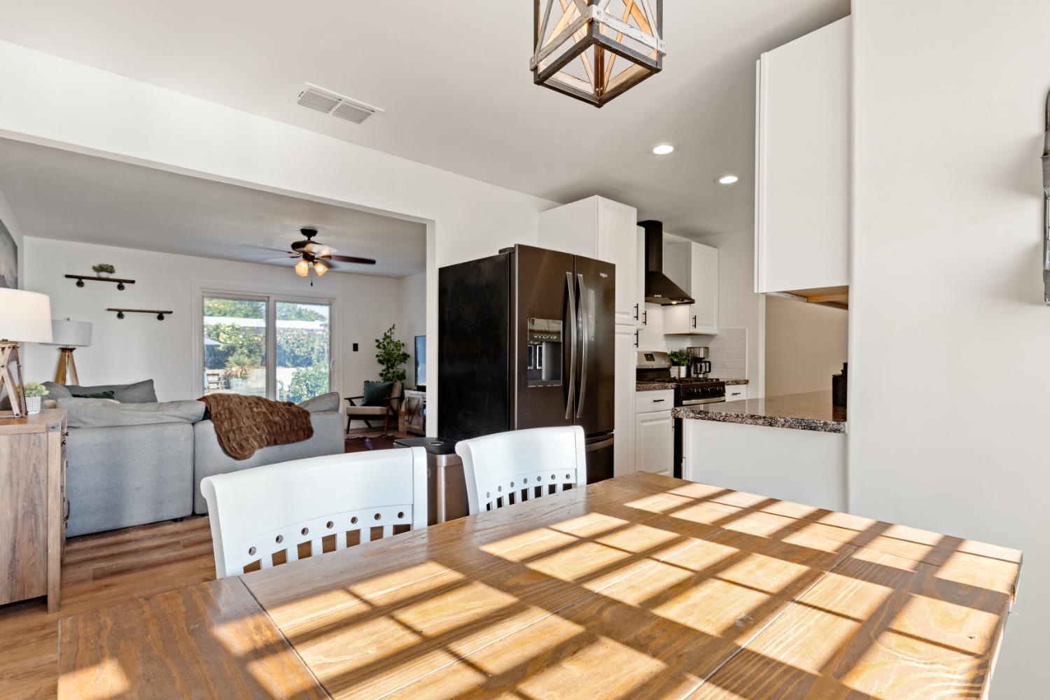 Orangevale, California, 95662, United States, 3 Bedrooms Bedrooms, ,1 BathroomBathrooms,Residential,For Sale,1975471