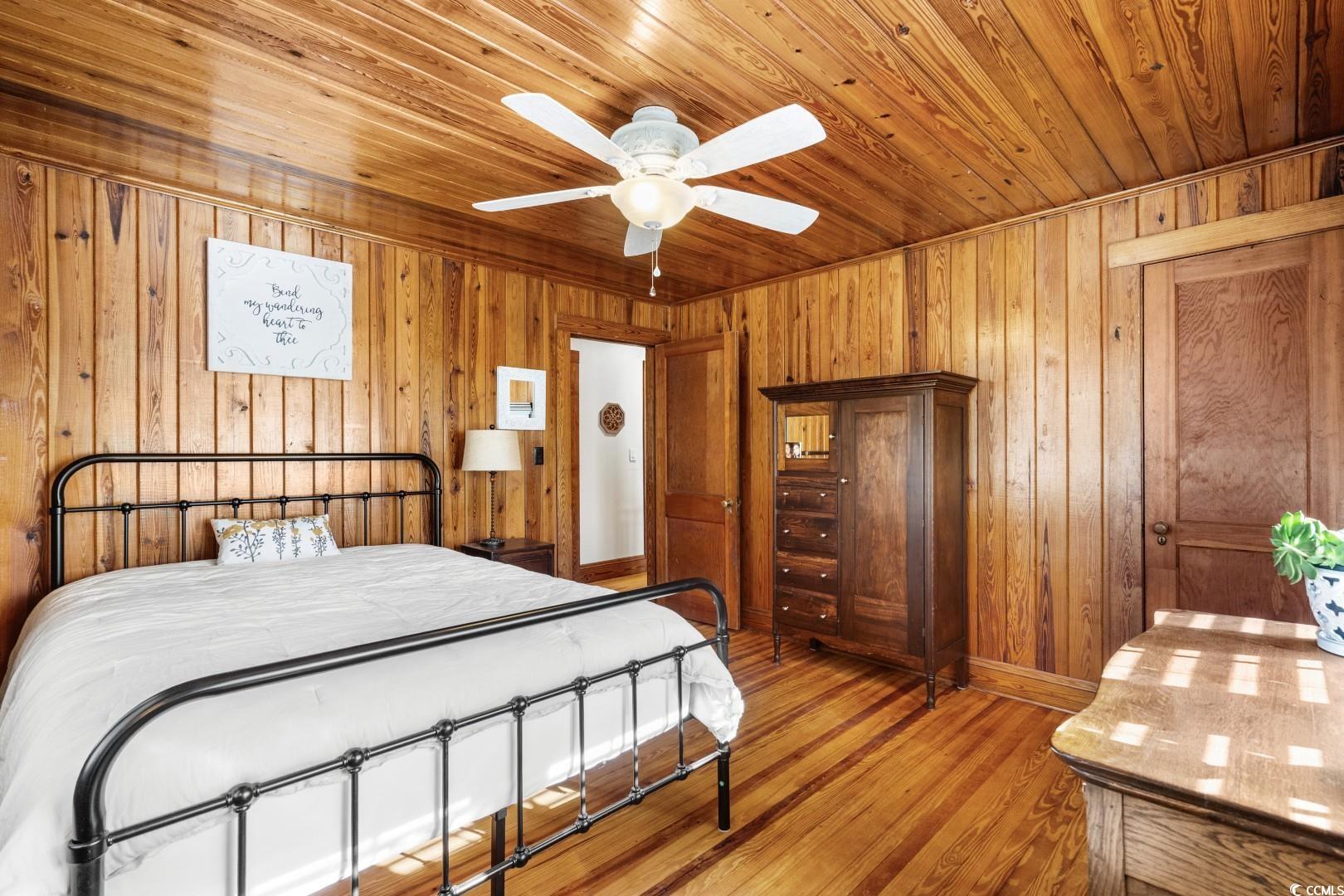 North Myrtle Beach, South Carolina, 29582, United States, 6 Bedrooms Bedrooms, ,3 BathroomsBathrooms,Residential,For Sale,1994221