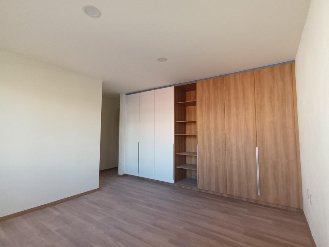 Benito Juarez, Tlalnepantla de Baz, Estado de México, 54055, Mexico, 2 Bedrooms Bedrooms, ,2 BathroomsBathrooms,Residential,For Sale,Benito Juarez,1443298