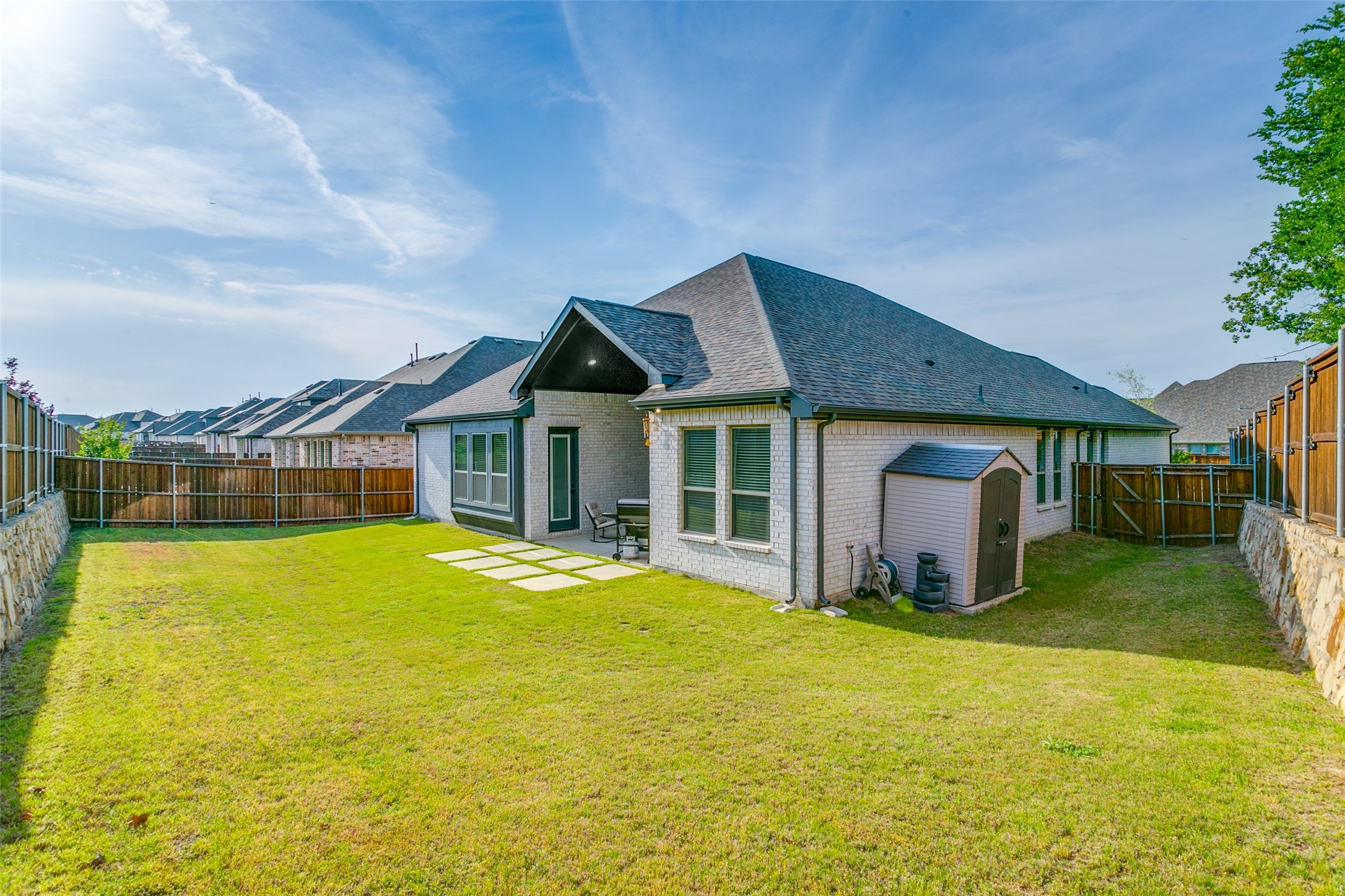 Oak Point, Texas, 75068, United States, 4 Bedrooms Bedrooms, ,4 BathroomsBathrooms,Residential,For Sale,1794276