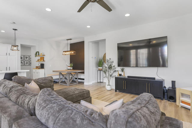 La Quinta, California, 92253, United States, 3 Bedrooms Bedrooms, ,3 BathroomsBathrooms,Residential,For Sale,1978916