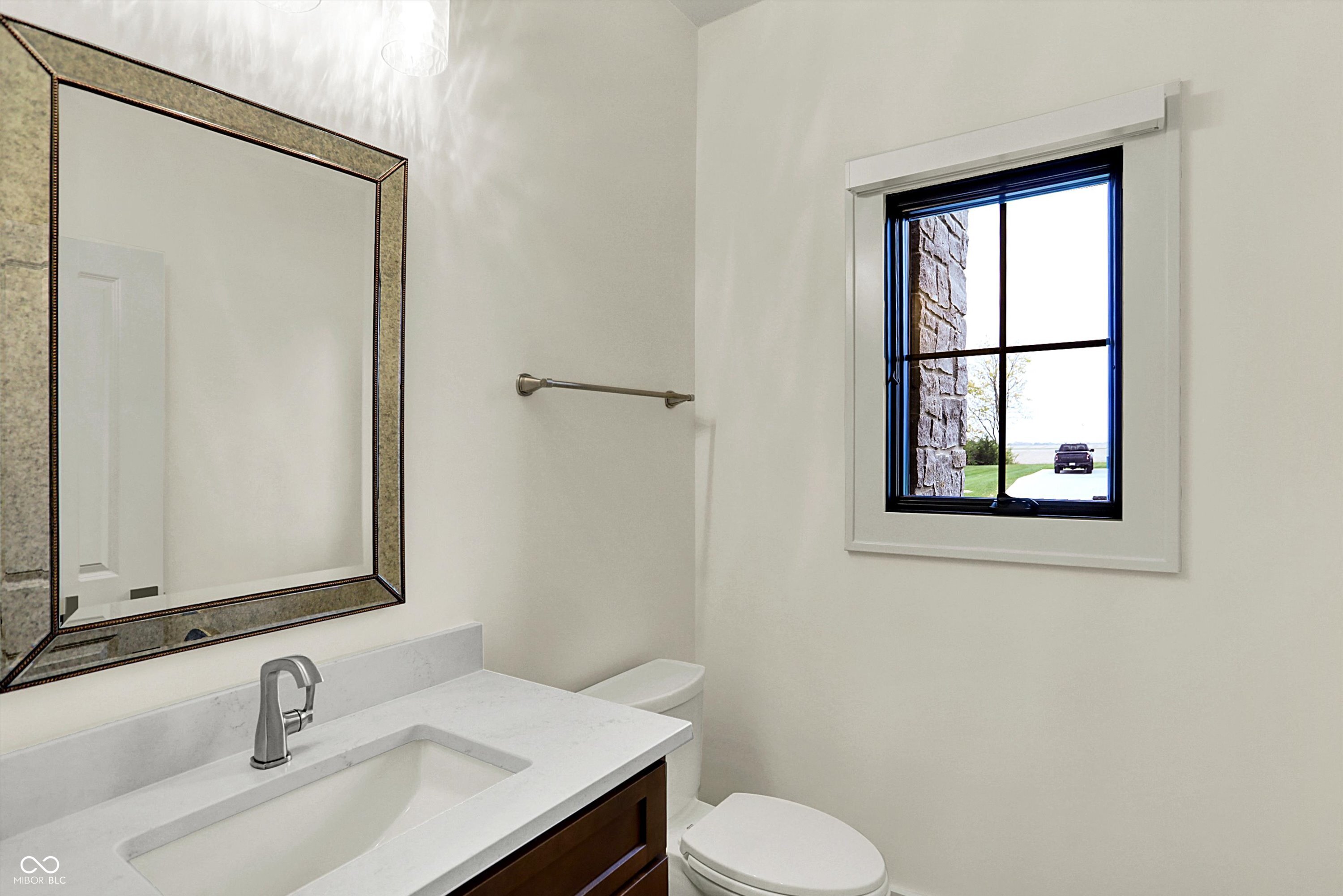 Bargersville, Indiana, 46106, United States, 5 Bedrooms Bedrooms, ,6 BathroomsBathrooms,Residential,For Sale,1983672