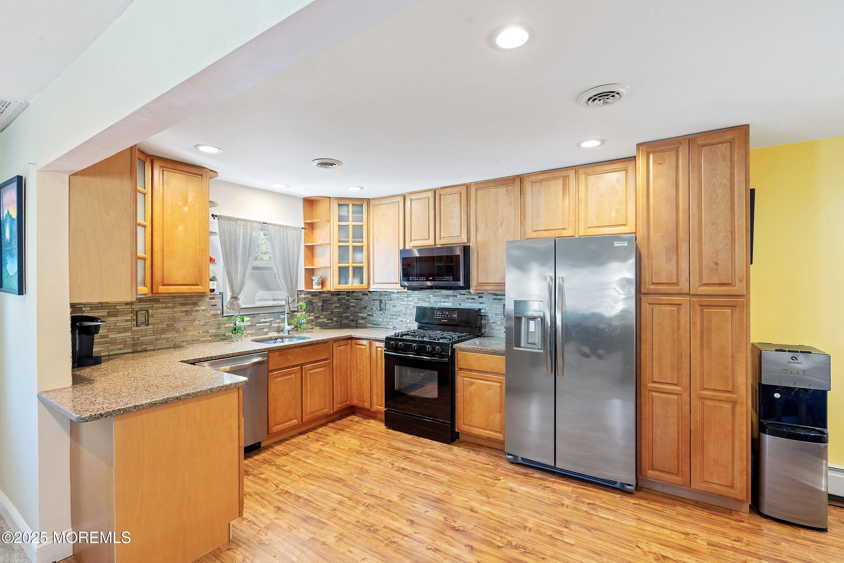 Brick, New Jersey, 08724, United States, 5 Bedrooms Bedrooms, ,3 BathroomsBathrooms,Residential,For Sale,1976432