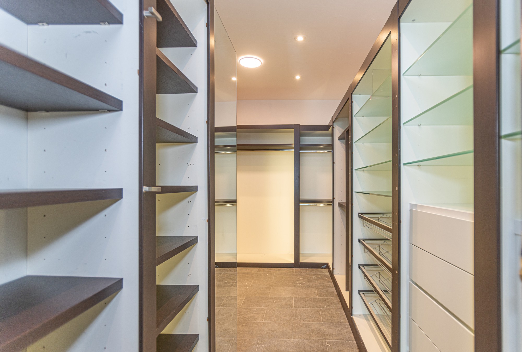  2440 N Shore Ter, Miami Beach, FL, 33141 - 物件實景