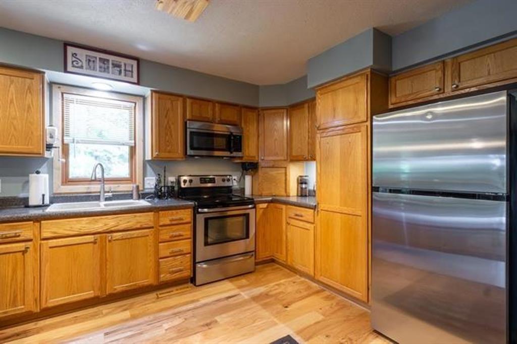 Rhinelander, Wisconsin, 54501, United States, 3 Bedrooms Bedrooms, ,3 BathroomsBathrooms,Residential,For Sale,1908490
