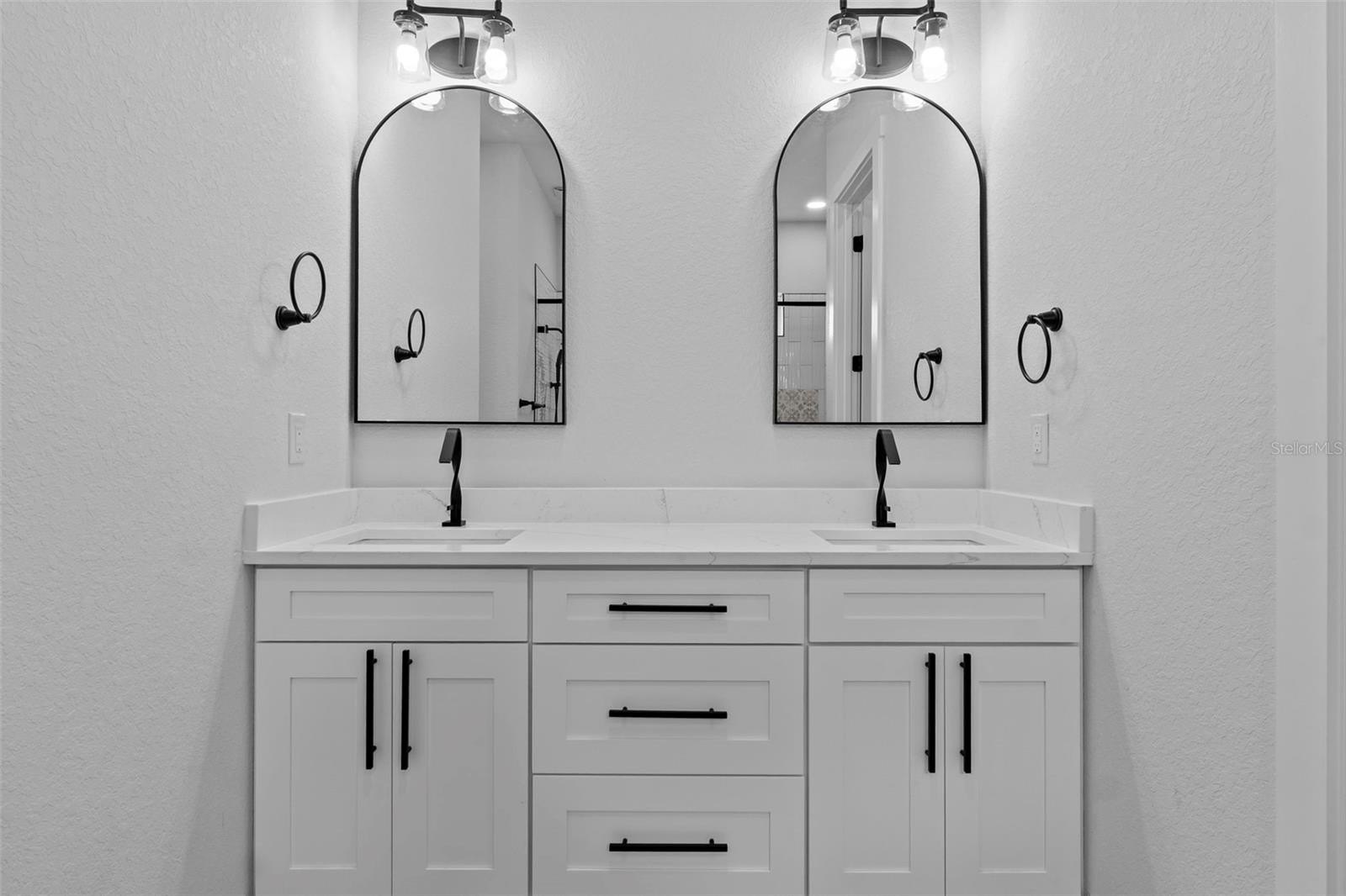 WINTER HAVEN, Florida, 33884, United States, 3 Bedrooms Bedrooms, ,3 BathroomsBathrooms,Residential,For Sale,1976731