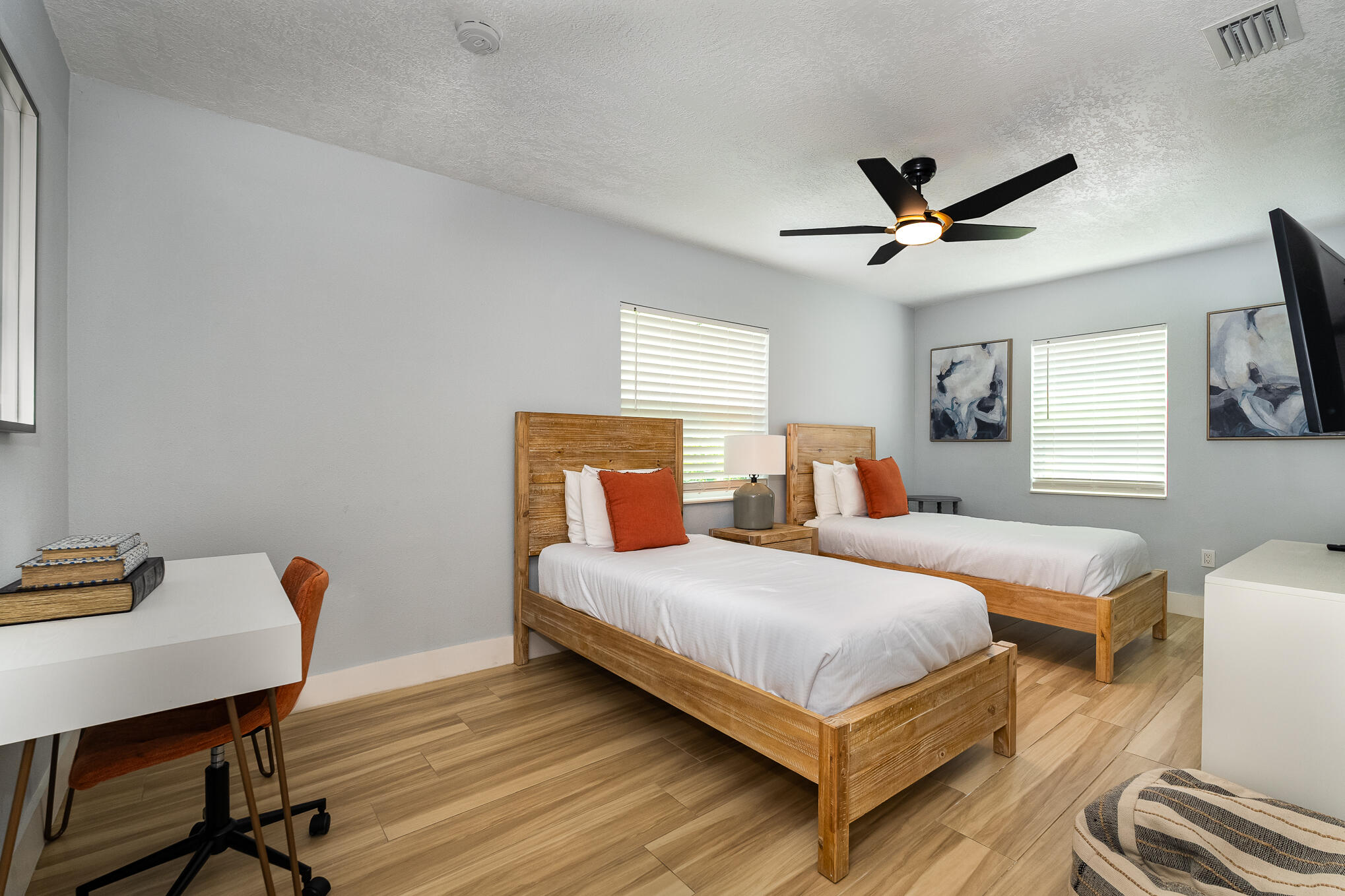 Cocoa Beach, Florida, 32931, United States, 3 Bedrooms Bedrooms, ,2 BathroomsBathrooms,Residential,For Sale,1870691