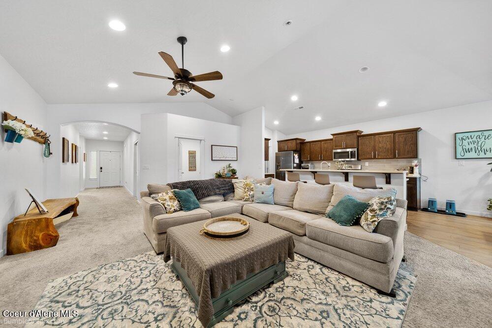 Rathdrum, Idaho, 83858, United States, 3 Bedrooms Bedrooms, ,2 BathroomsBathrooms,Residential,For Sale,2011308