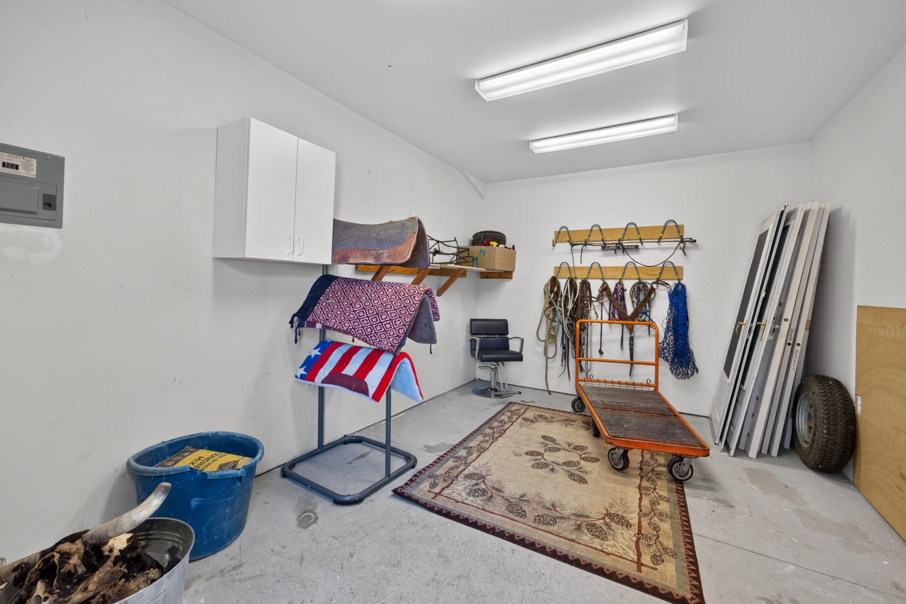  15555 SW Hahlen Avenue Powell Butte, OR 97753 - 物件實景