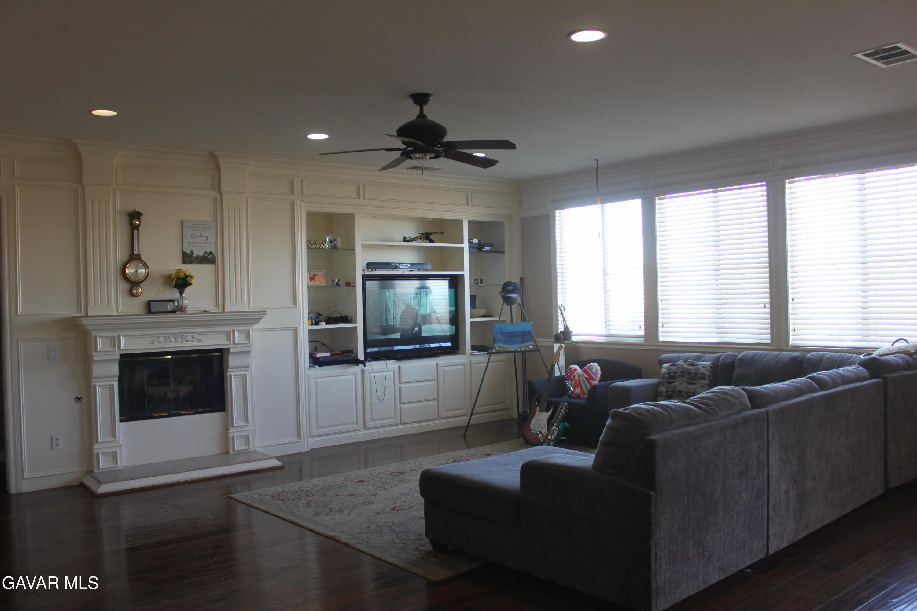 Palmdale, California, 93551, United States, 5 Bedrooms Bedrooms, ,4 BathroomsBathrooms,Residential,For Sale,2002512