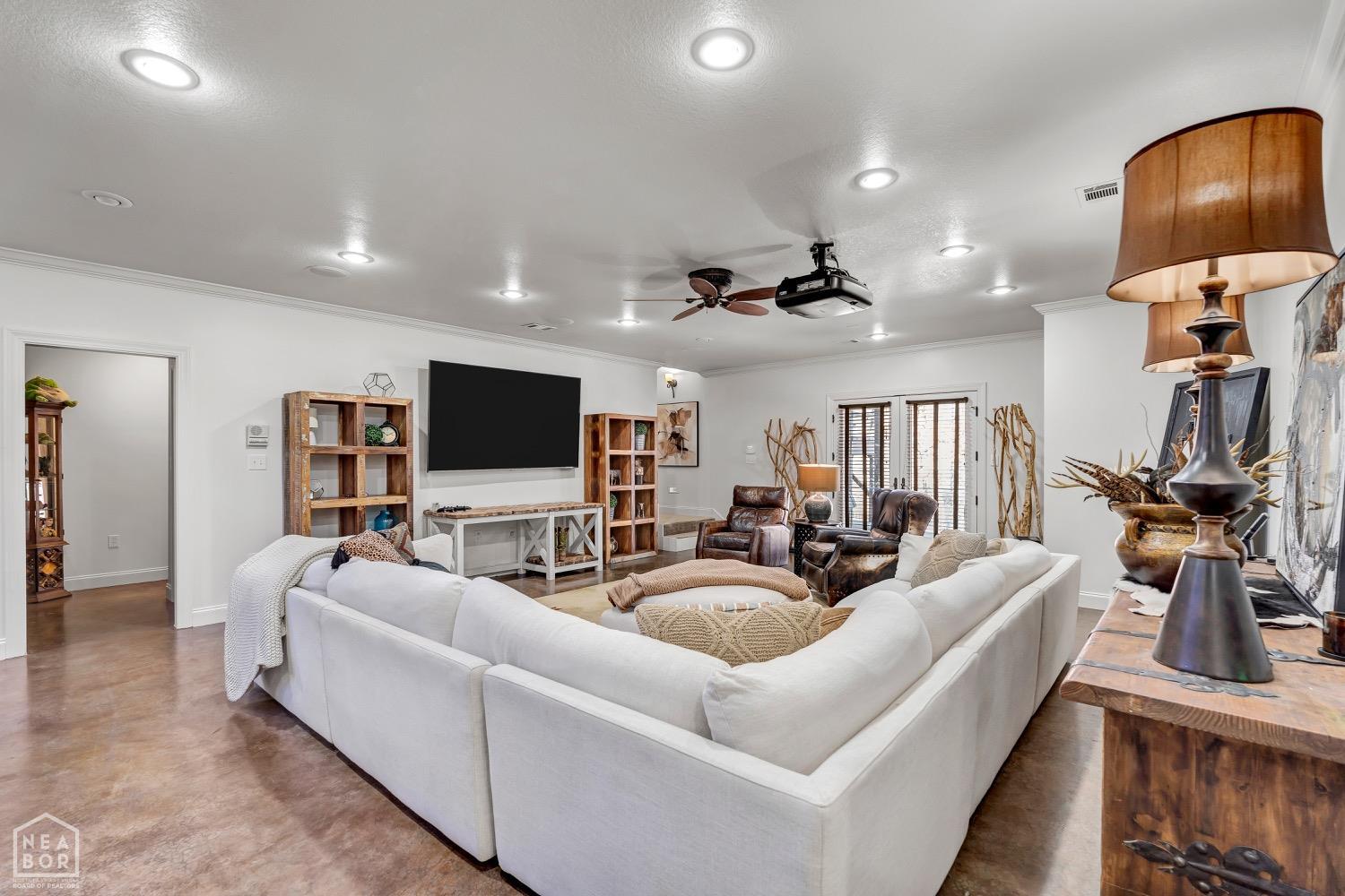 Jonesboro, Arkansas, 72404, United States, ,5 BathroomsBathrooms,Residential,For Sale,1981825