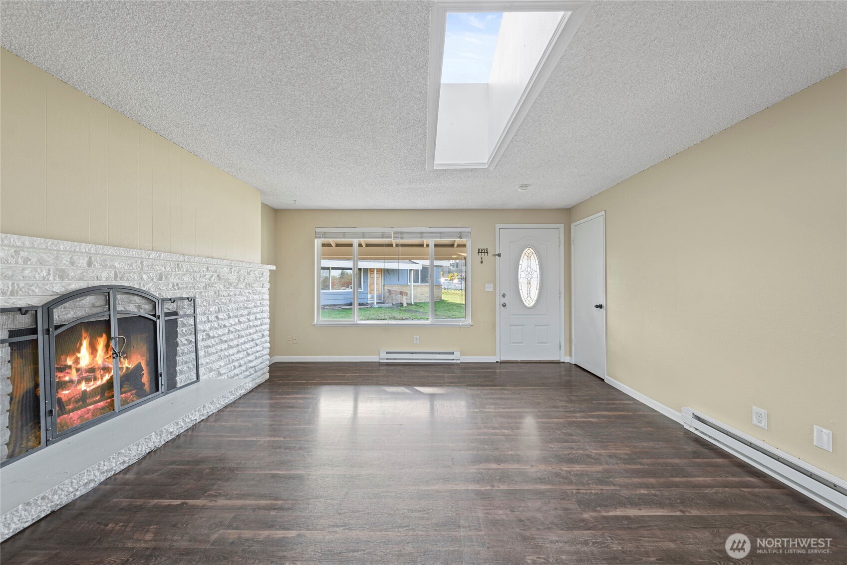 Auburn, Washington, 98001, United States, ,Residential,For Sale,1992028