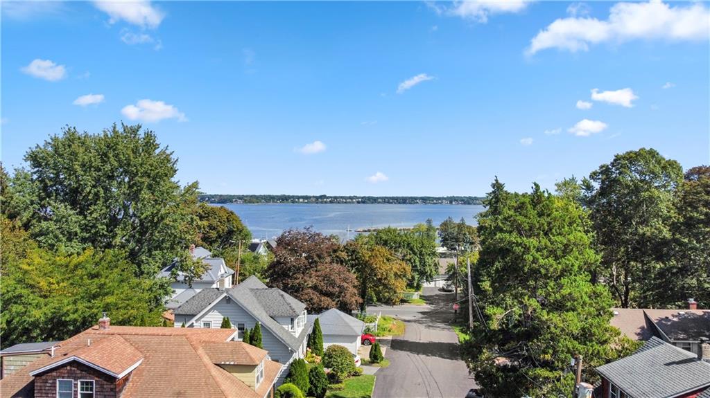 Warwick, Rhode Island, 02888, United States, 3 Bedrooms Bedrooms, ,3 BathroomsBathrooms,Residential,For Sale,2005578