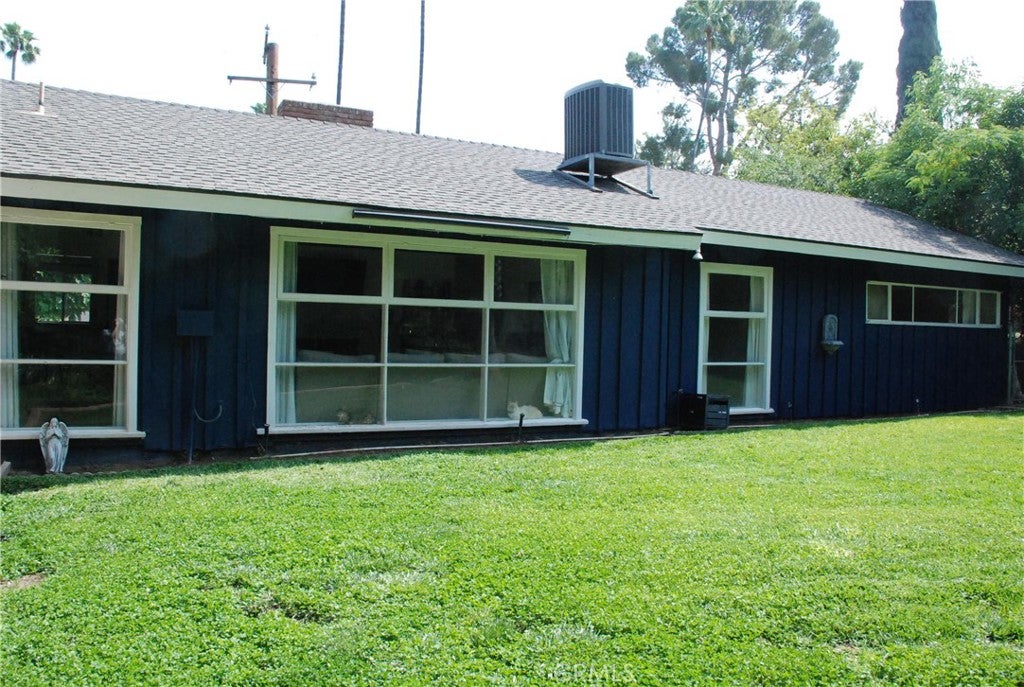 Redlands, California, 92373, United States, 3 Bedrooms Bedrooms, ,Residential,For Sale,1870678