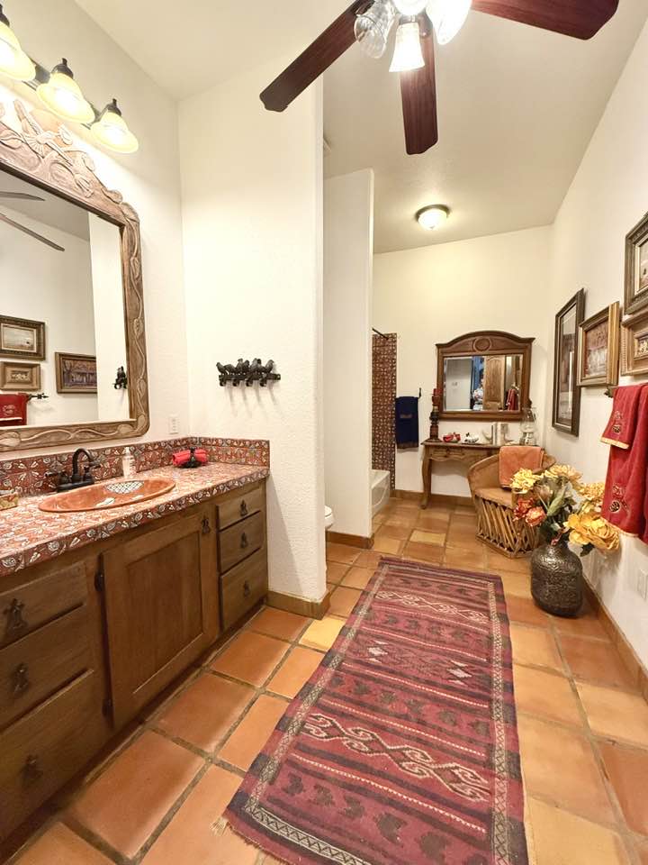 Carlsbad, New Mexico, 88220, United States, 3 Bedrooms Bedrooms, ,2 BathroomsBathrooms,Residential,For Sale,1973747