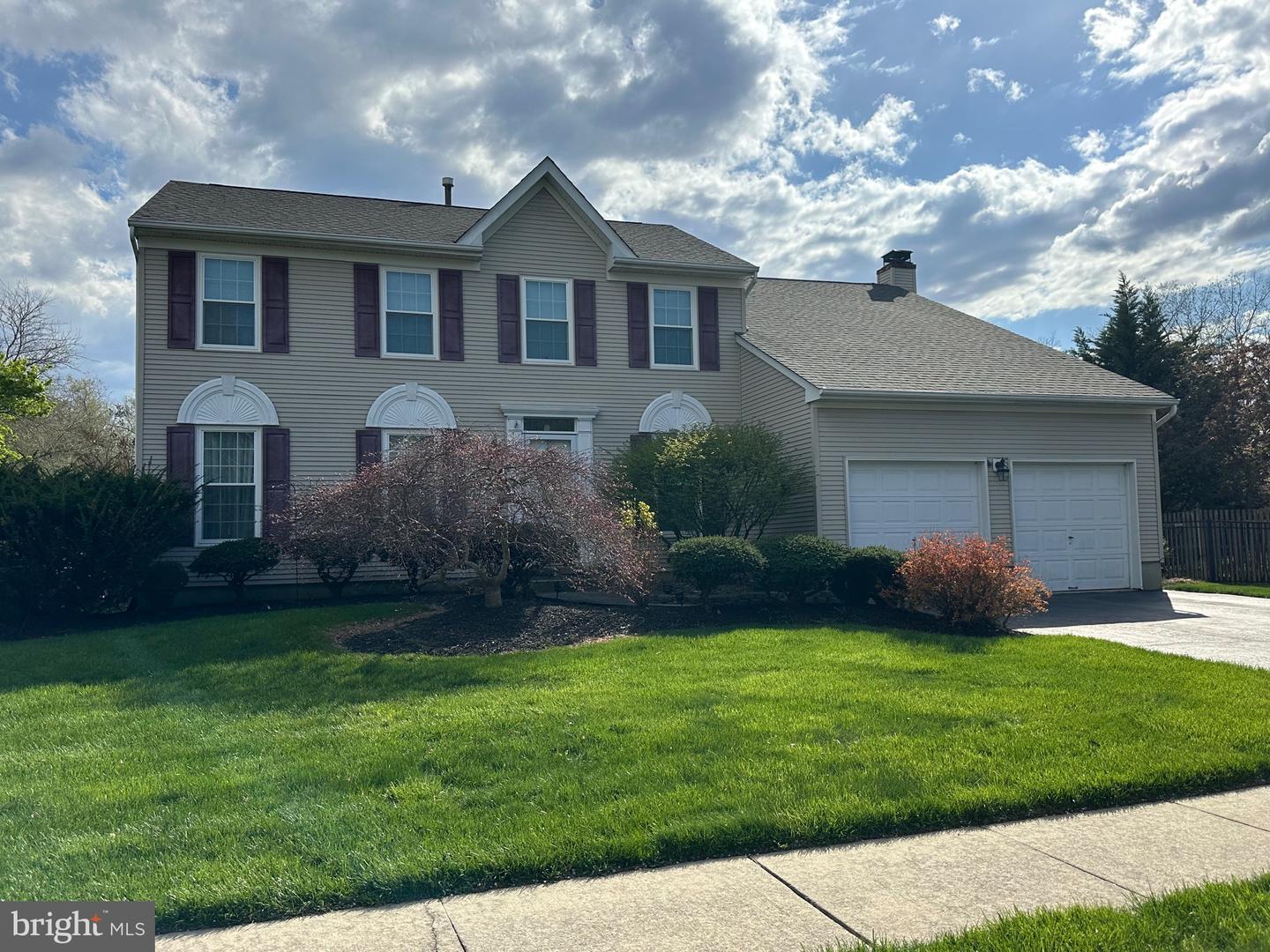Ivanhoe Dr, Robbinsville, NJ 08691