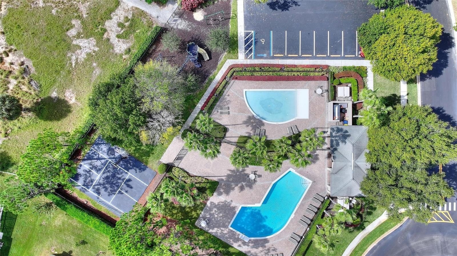 AUBURNDALE, Florida, 33823, United States, 5 Bedrooms Bedrooms, ,5 BathroomsBathrooms,Residential,For Sale,1986097