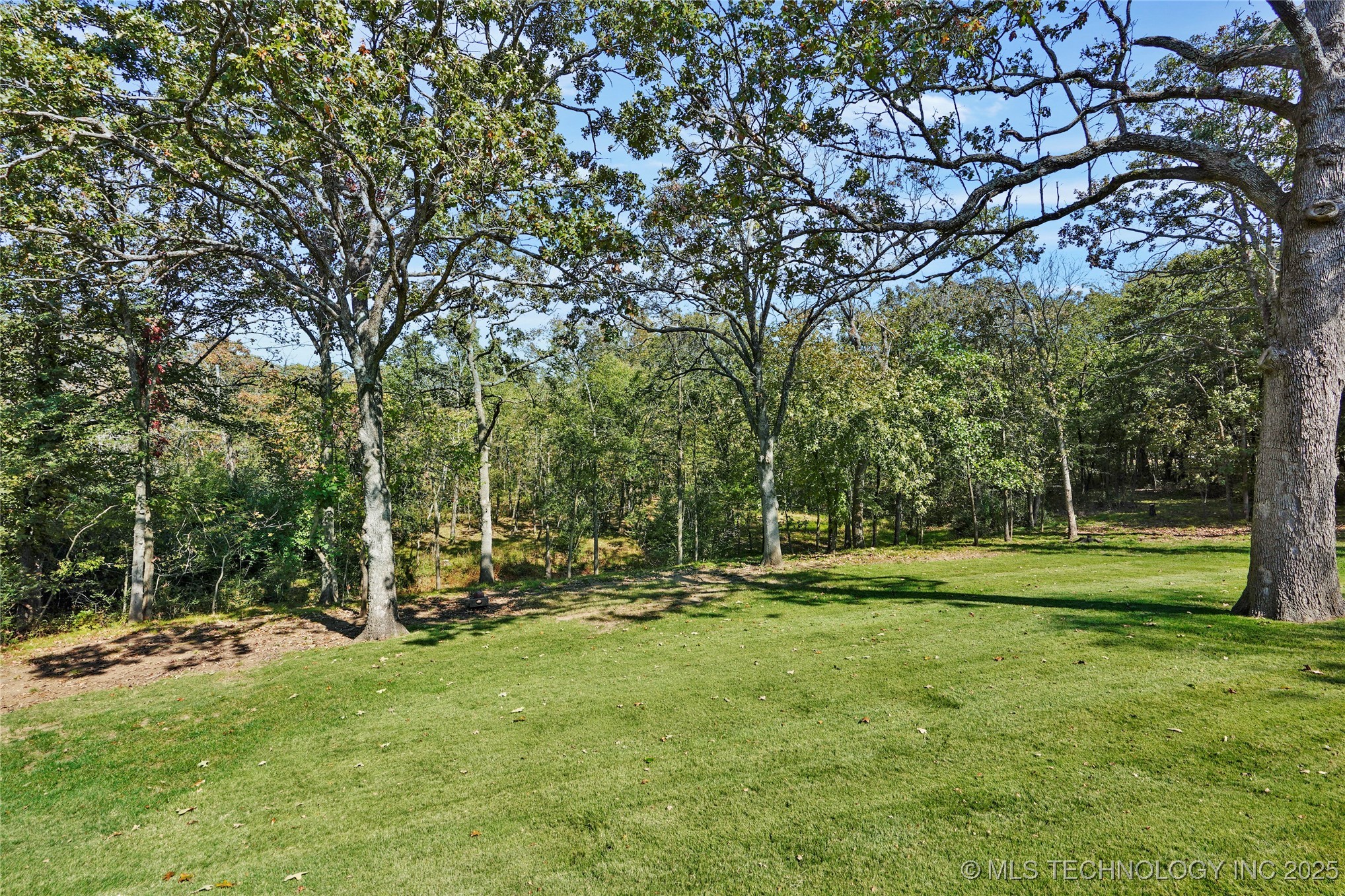 Catoosa, Oklahoma, 74015, United States, 3 Bedrooms Bedrooms, ,3 BathroomsBathrooms,Residential,For Sale,1987944