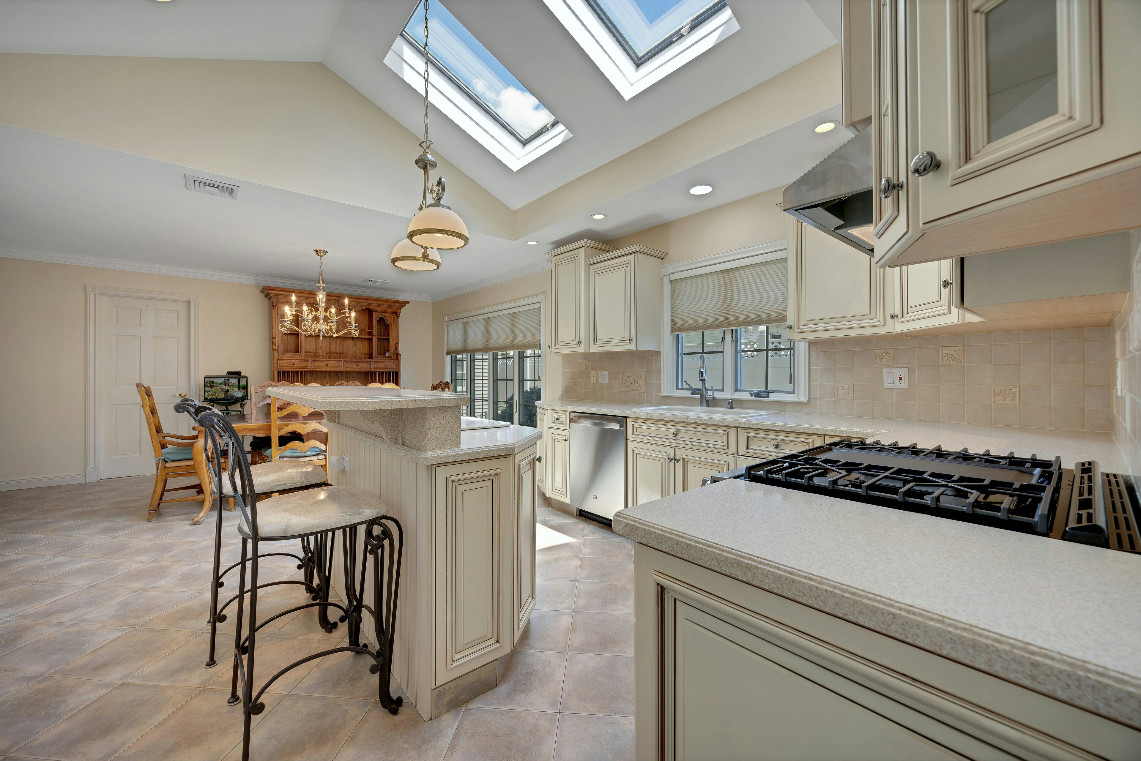  184 West Passaic Ave, Rutherford, NJ 07070 - 物件實景