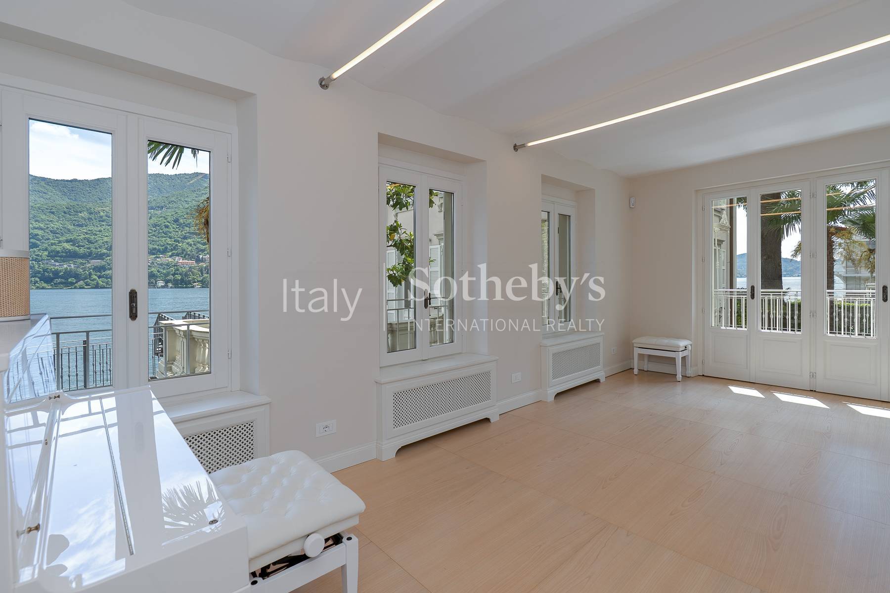  Prestigious villa facing Lake Como - 物件實景