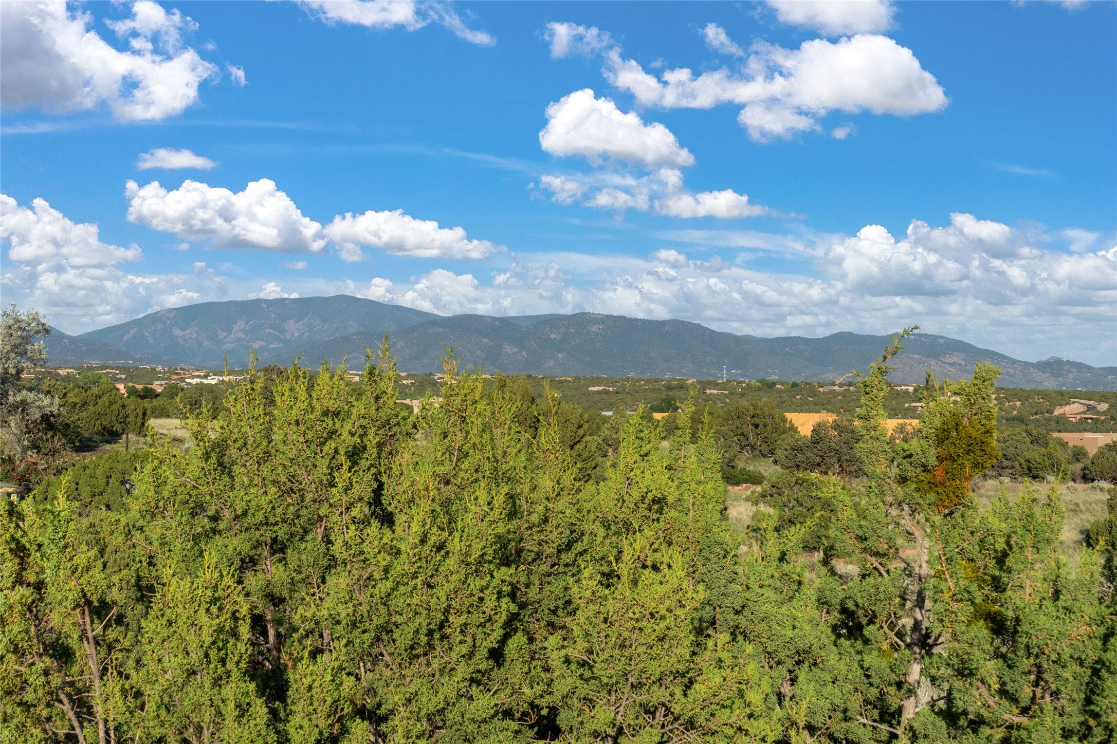  32 Sierra Rosa - 物件實景