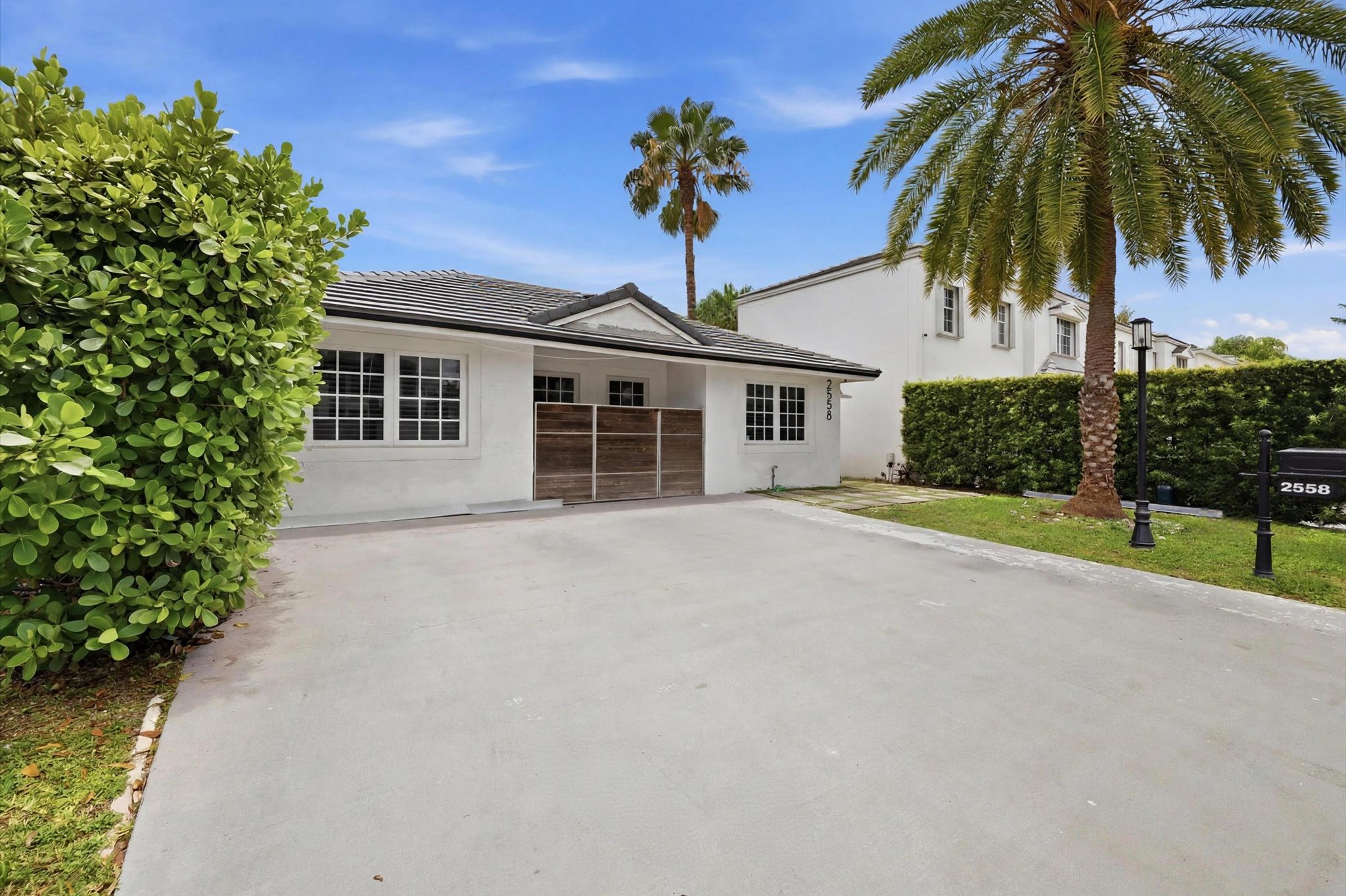  2558 NE 206th Ter, Aventura, FL, 33180 - 物件實景