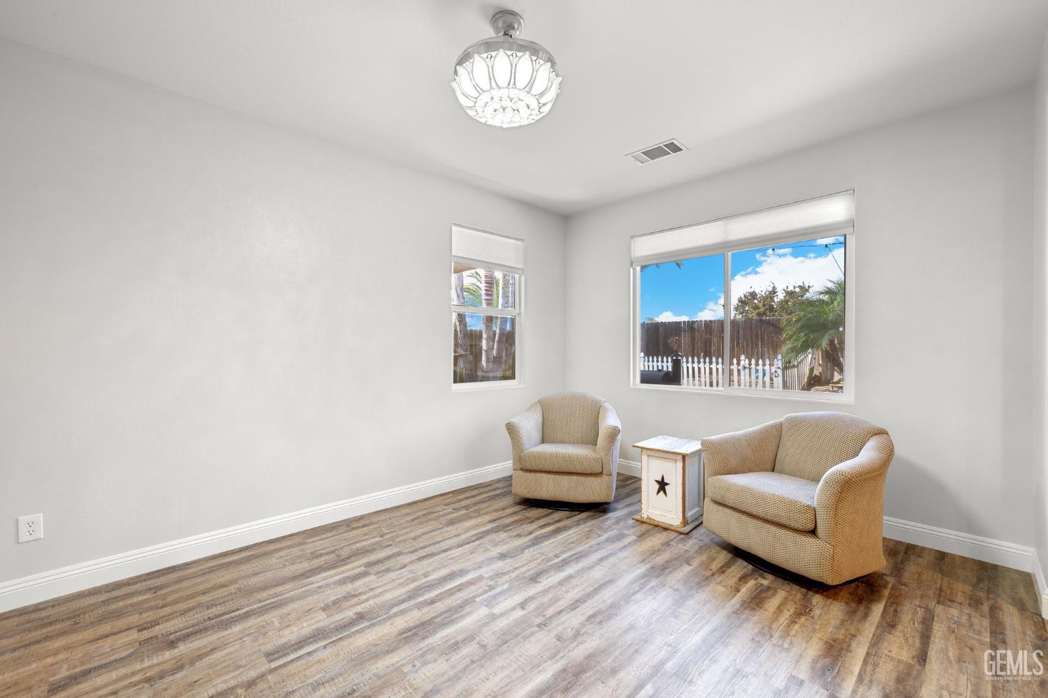 Bakersfield, California, 93312, United States, 3 Bedrooms Bedrooms, ,2 BathroomsBathrooms,Residential,For Sale,1989296