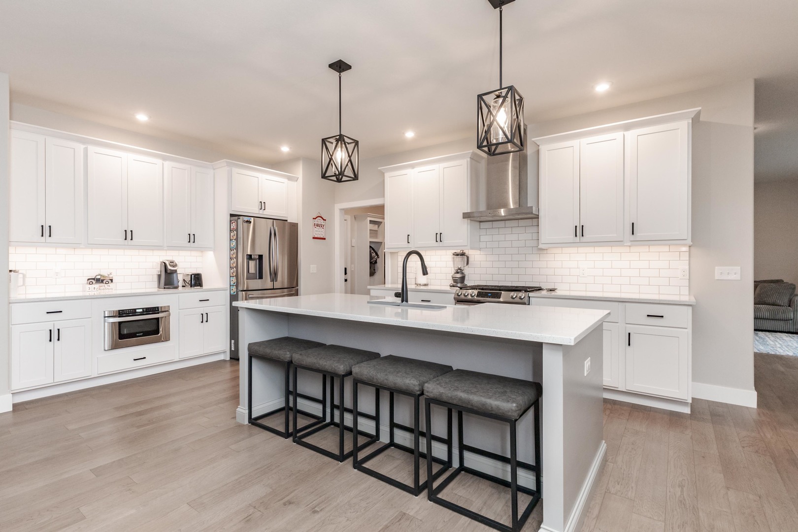 Bloomington, Illinois, 61705, United States, 4 Bedrooms Bedrooms, ,4 BathroomsBathrooms,Residential,For Sale,1996061