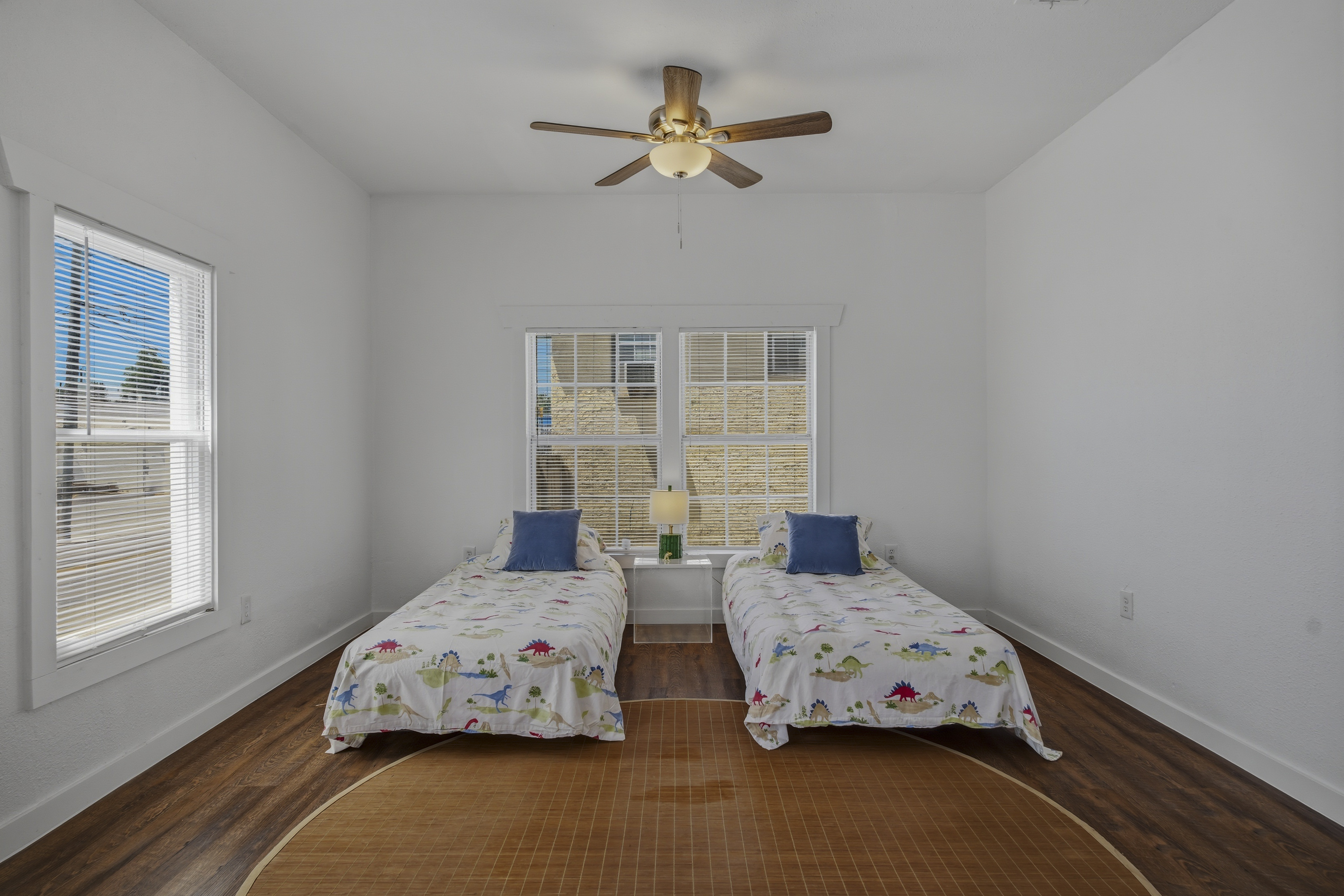  Spanish Charm with Guest Apartment - 物件實景