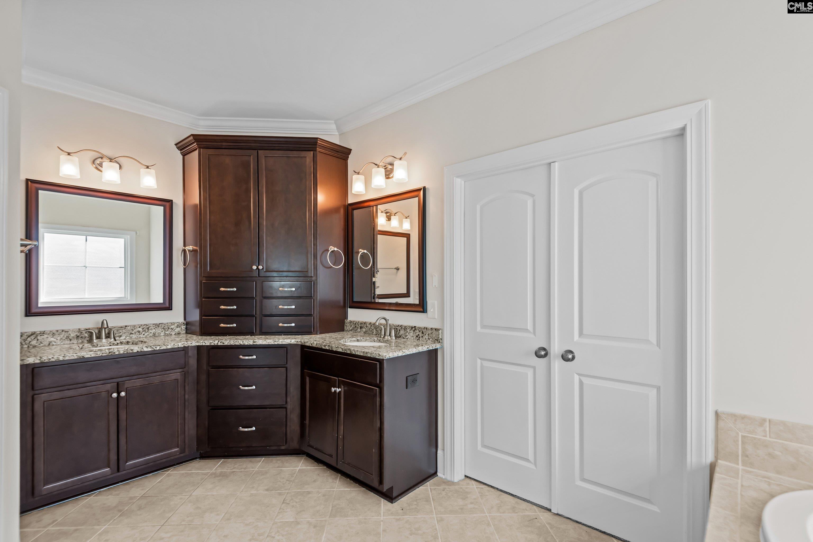 Elgin, South Carolina, 29045, United States, 5 Bedrooms Bedrooms, ,4 BathroomsBathrooms,Residential,For Sale,1988539