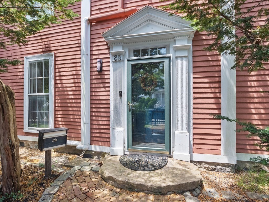 Waltham, Massachusetts, 02453, United States, 6 Bedrooms Bedrooms, ,3 BathroomsBathrooms,Residential,For Sale,1892222