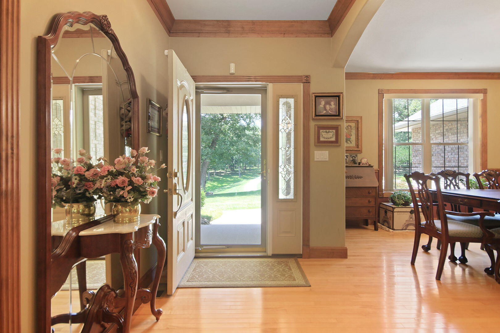 STURGEON, Missouri, 65284, United States, 3 Bedrooms Bedrooms, ,3 BathroomsBathrooms,Residential,For Sale,1921740