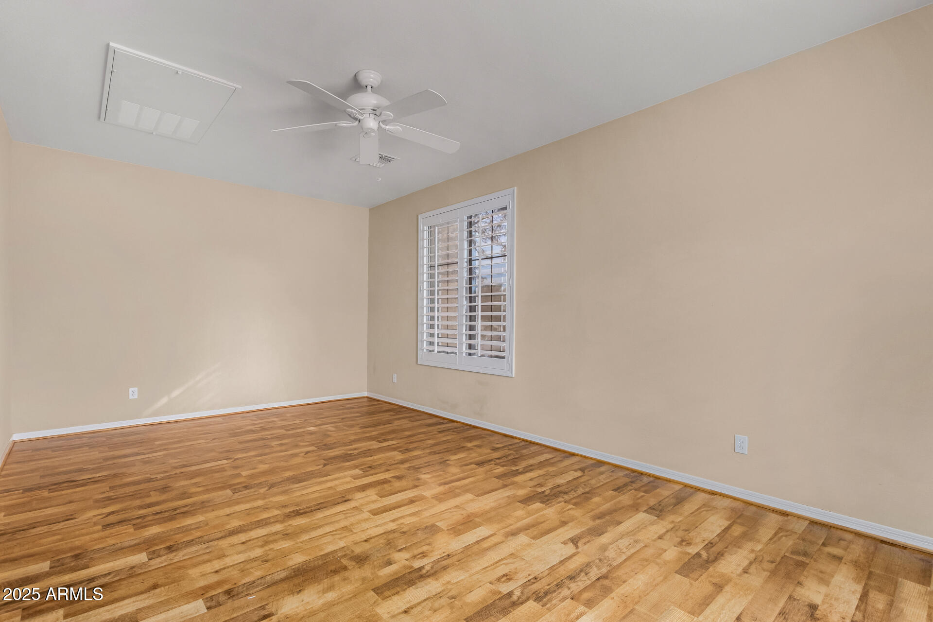 Surprise, Arizona, 85379, United States, 3 Bedrooms Bedrooms, ,2 BathroomsBathrooms,Residential,For Sale,1992144