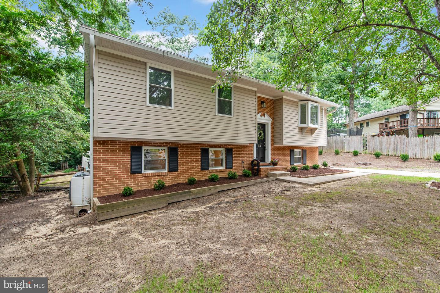 Crownsville, Maryland, 21032, United States, 4 Bedrooms Bedrooms, ,3 BathroomsBathrooms,Residential,For Sale,1917607