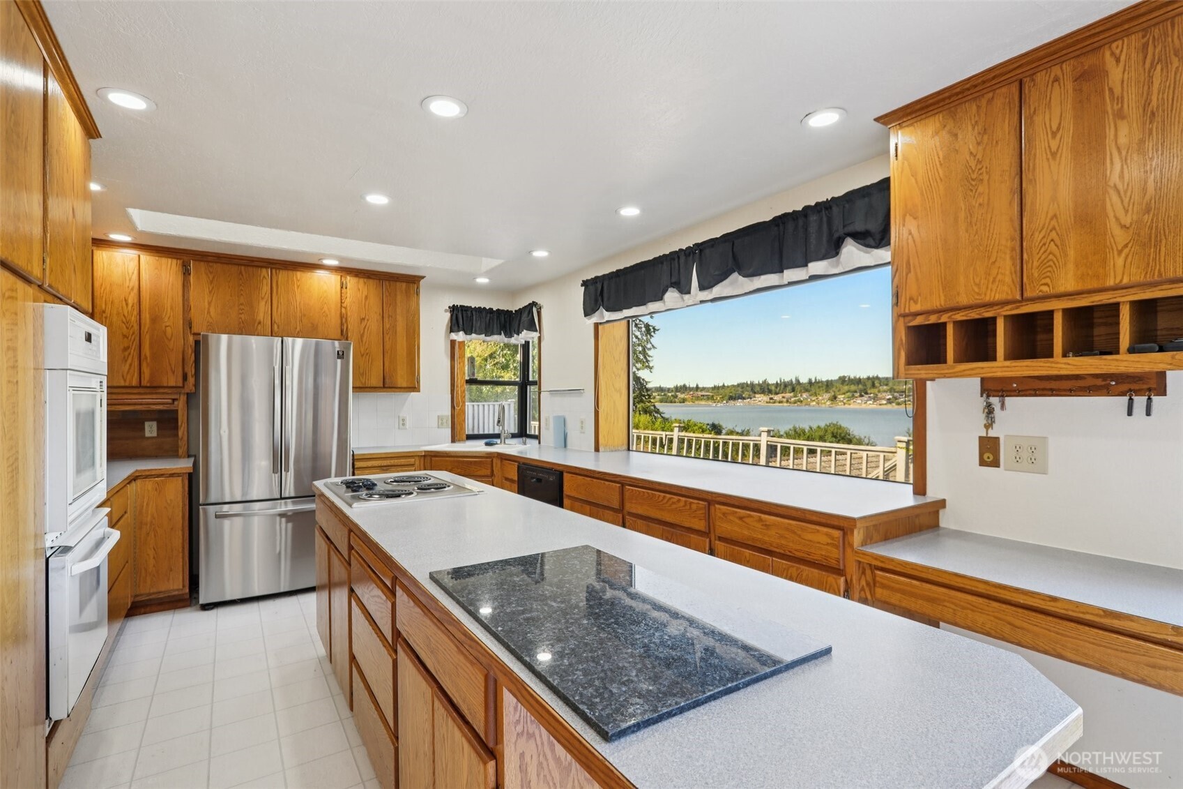 Marysville, Washington, 98271, United States, 4 Bedrooms Bedrooms, ,4 BathroomsBathrooms,Residential,For Sale,1984070