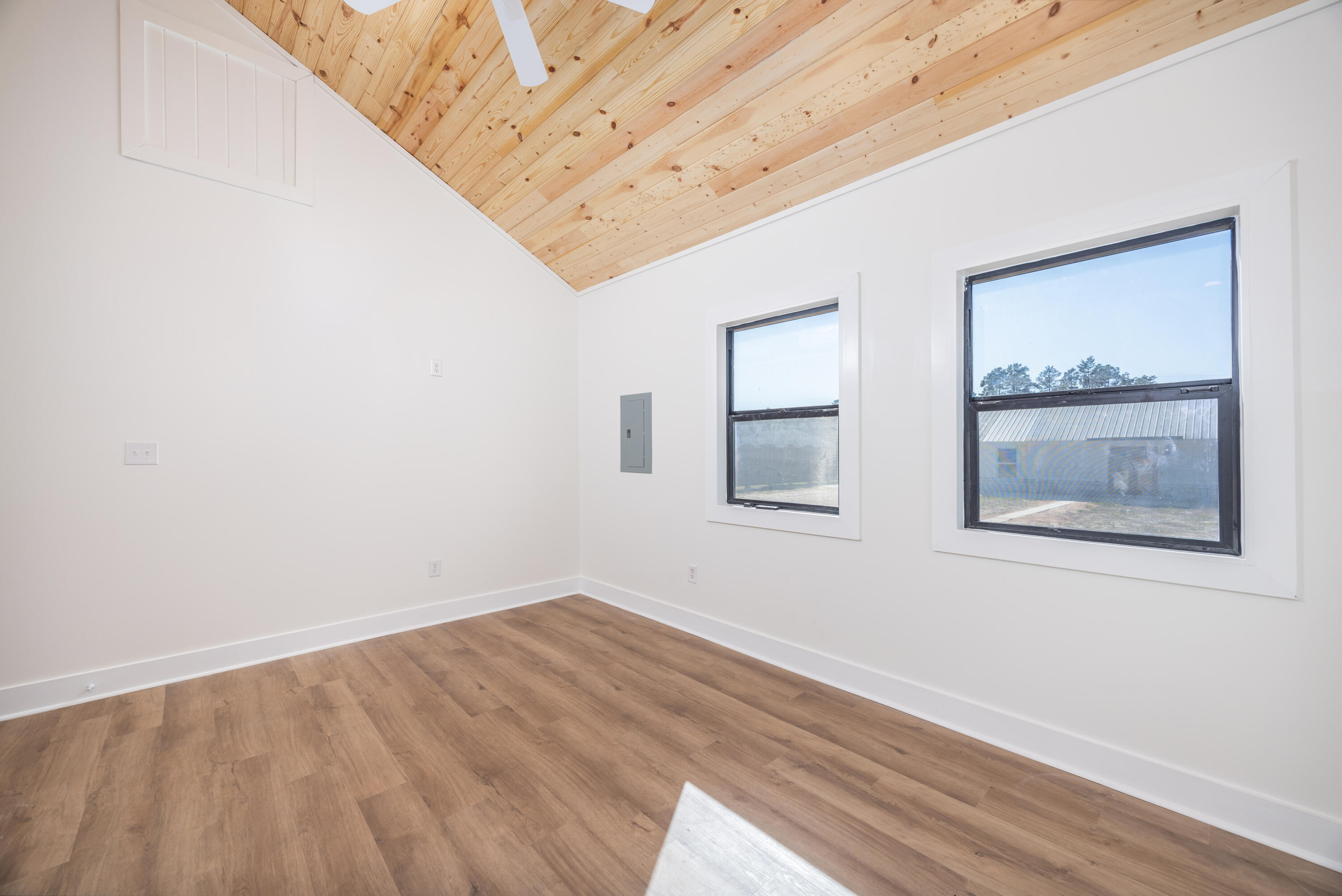 Freeport, Florida, 32439, United States, 4 Bedrooms Bedrooms, ,3 BathroomsBathrooms,Residential,For Sale,1995838