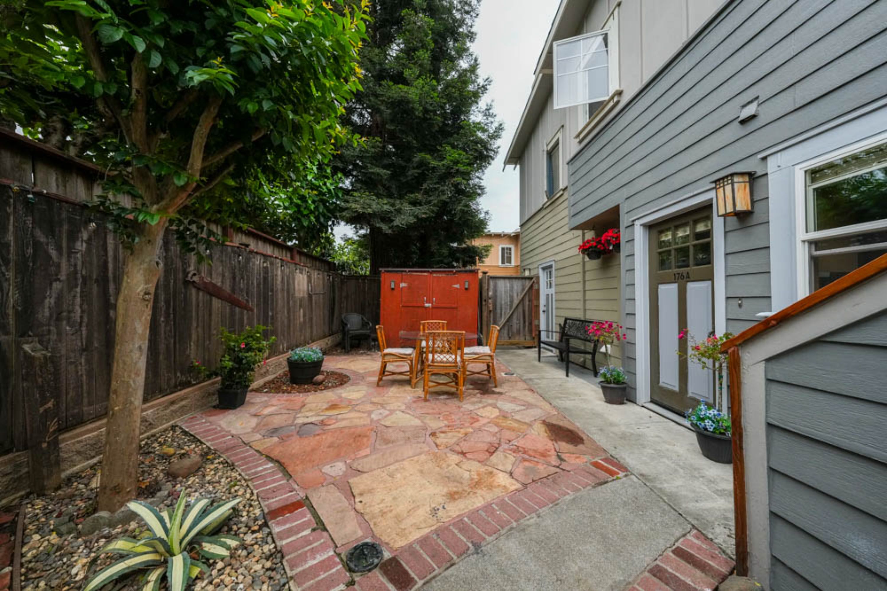  Rare Opportunity in Valley Oak Villas - 物件實景