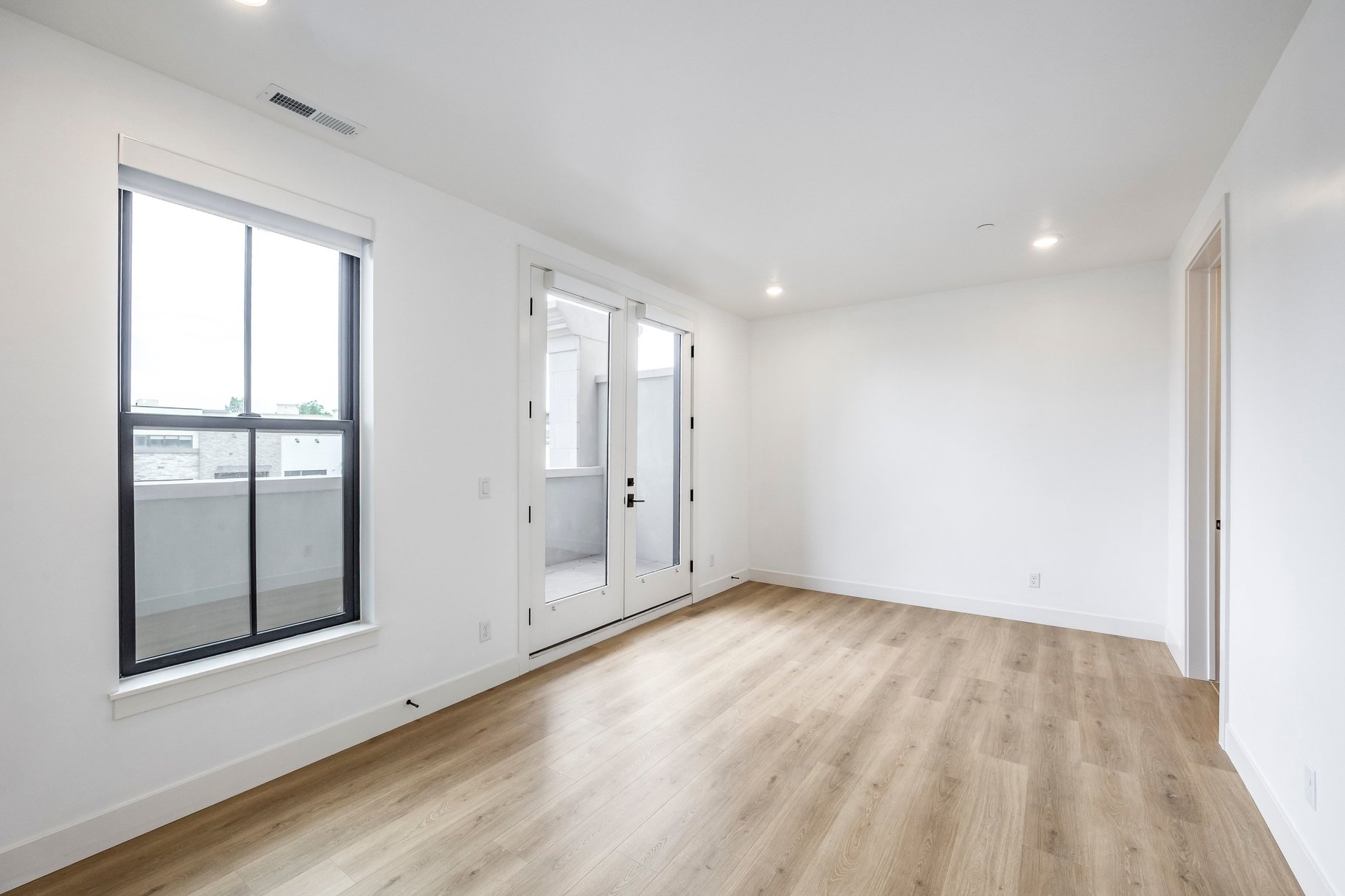  First-Ever Release, Exclusive Private Collection Condo at Apollo Square - 物件實景