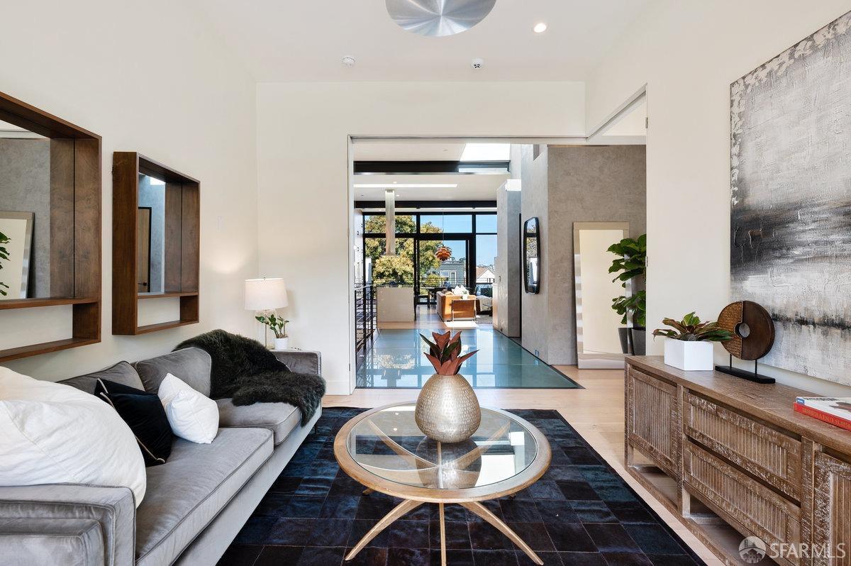 San Francisco, California, 94131, United States, 5 Bedrooms Bedrooms, ,5 BathroomsBathrooms,Residential,For Sale,1897761